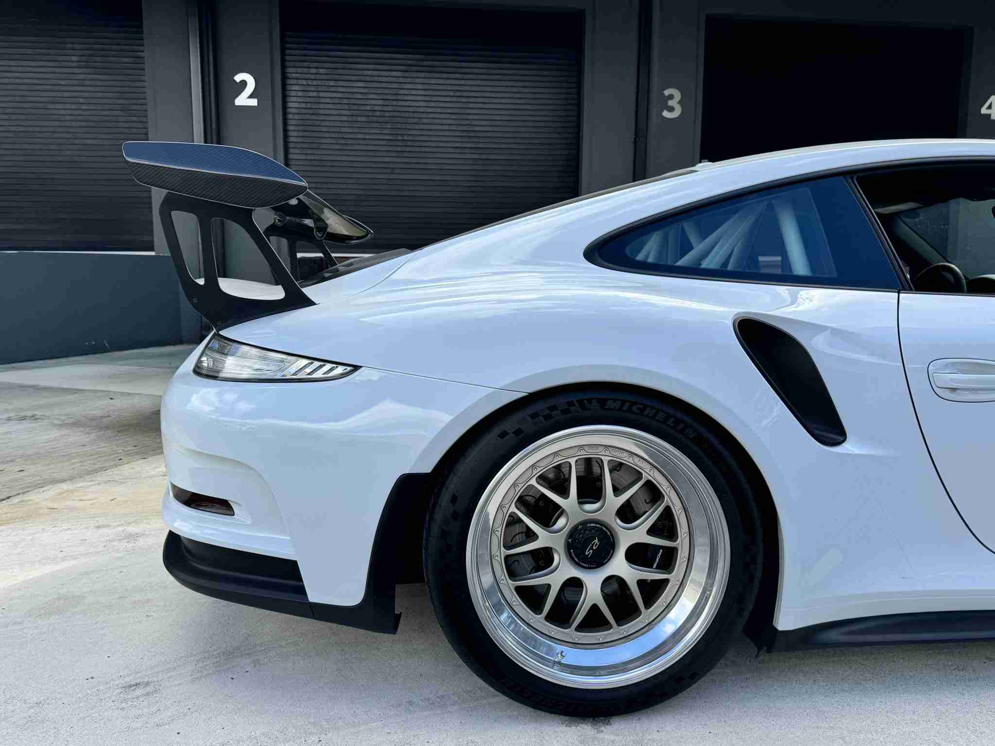 2016 Porsche 911 GT3 RS 30K Miles – Nicely Modified – BBS E07s – Vorsteiner Carbon Wing – Pasha Interior full
