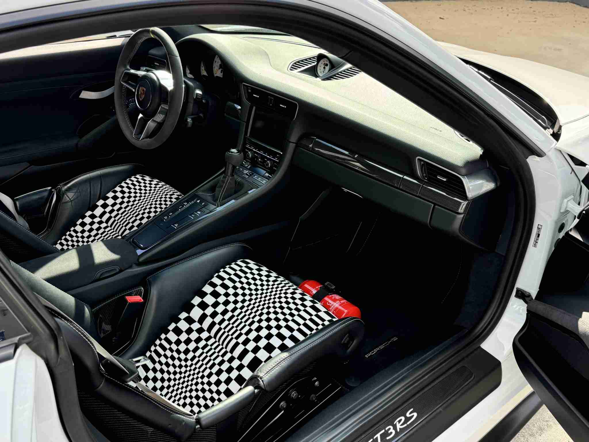 2016 Porsche 911 GT3 RS 30K Miles – Nicely Modified – BBS E07s – Vorsteiner Carbon Wing – Pasha Interior full