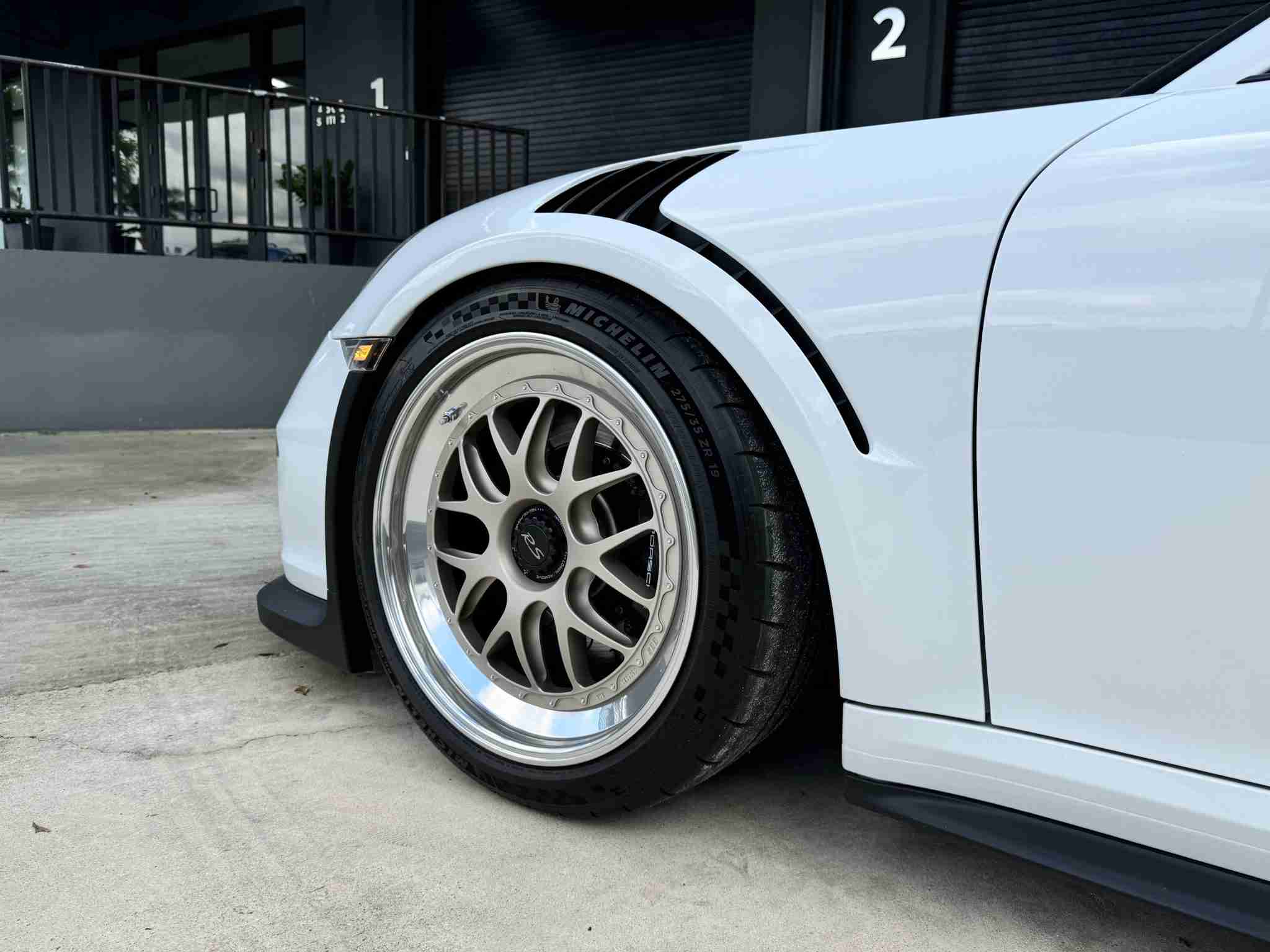 2016 Porsche 911 GT3 RS 30K Miles – Nicely Modified – BBS E07s – Vorsteiner Carbon Wing – Pasha Interior full