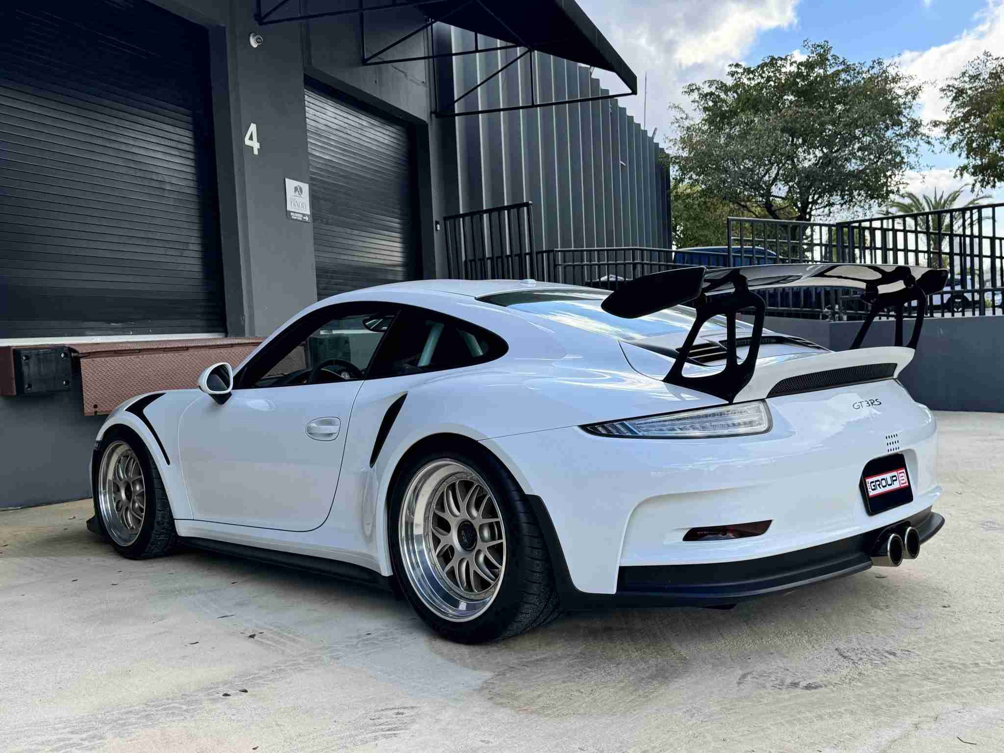 2016 Porsche 911 GT3 RS 30K Miles – Nicely Modified – BBS E07s – Vorsteiner Carbon Wing – Pasha Interior full