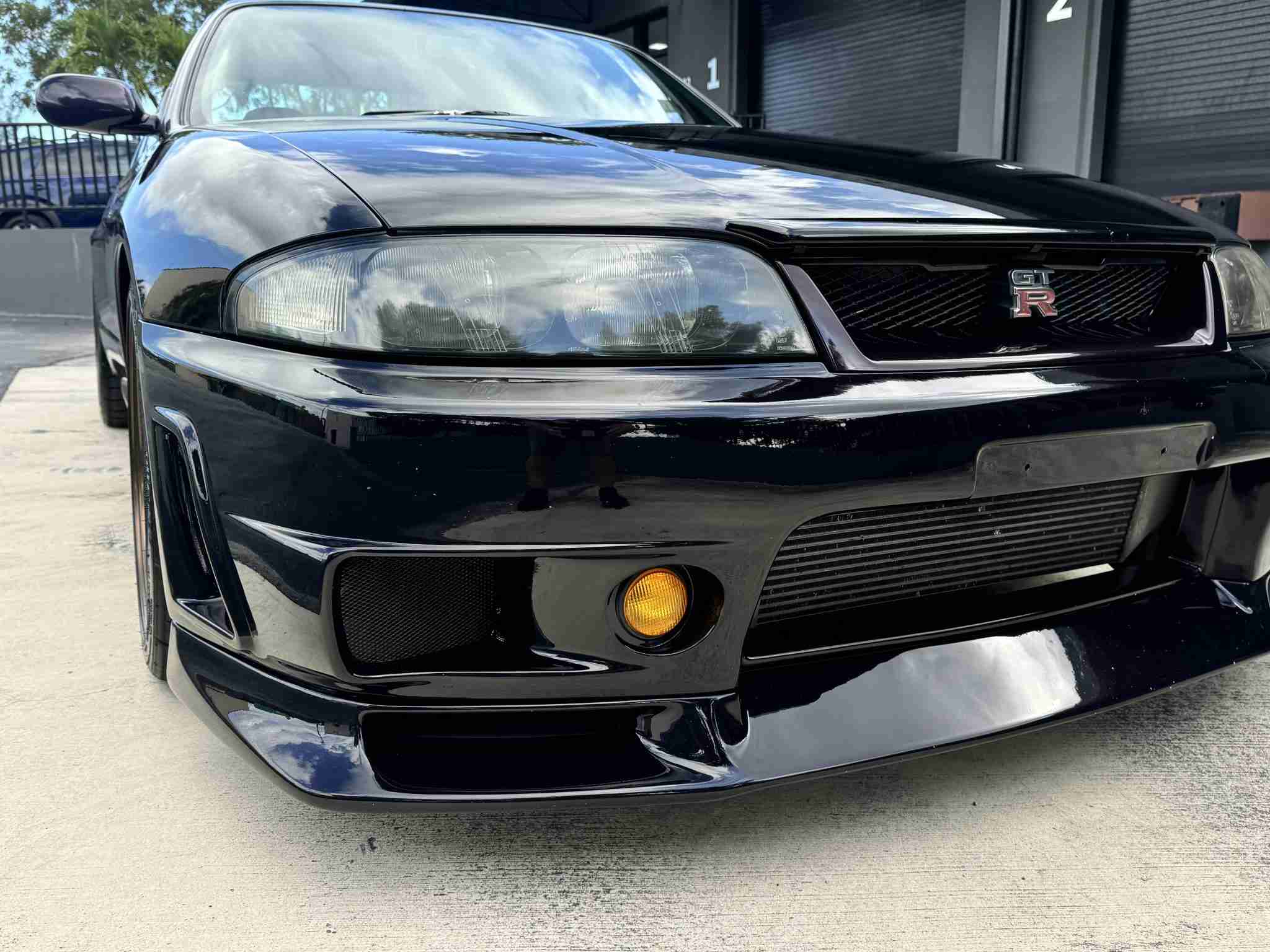 1995 Nissan GT-R Skyline R33 Nismo 400R Aero – Volk Racing TE37 Wheels – Midnight Purple – Brembo Brakes -FBO full