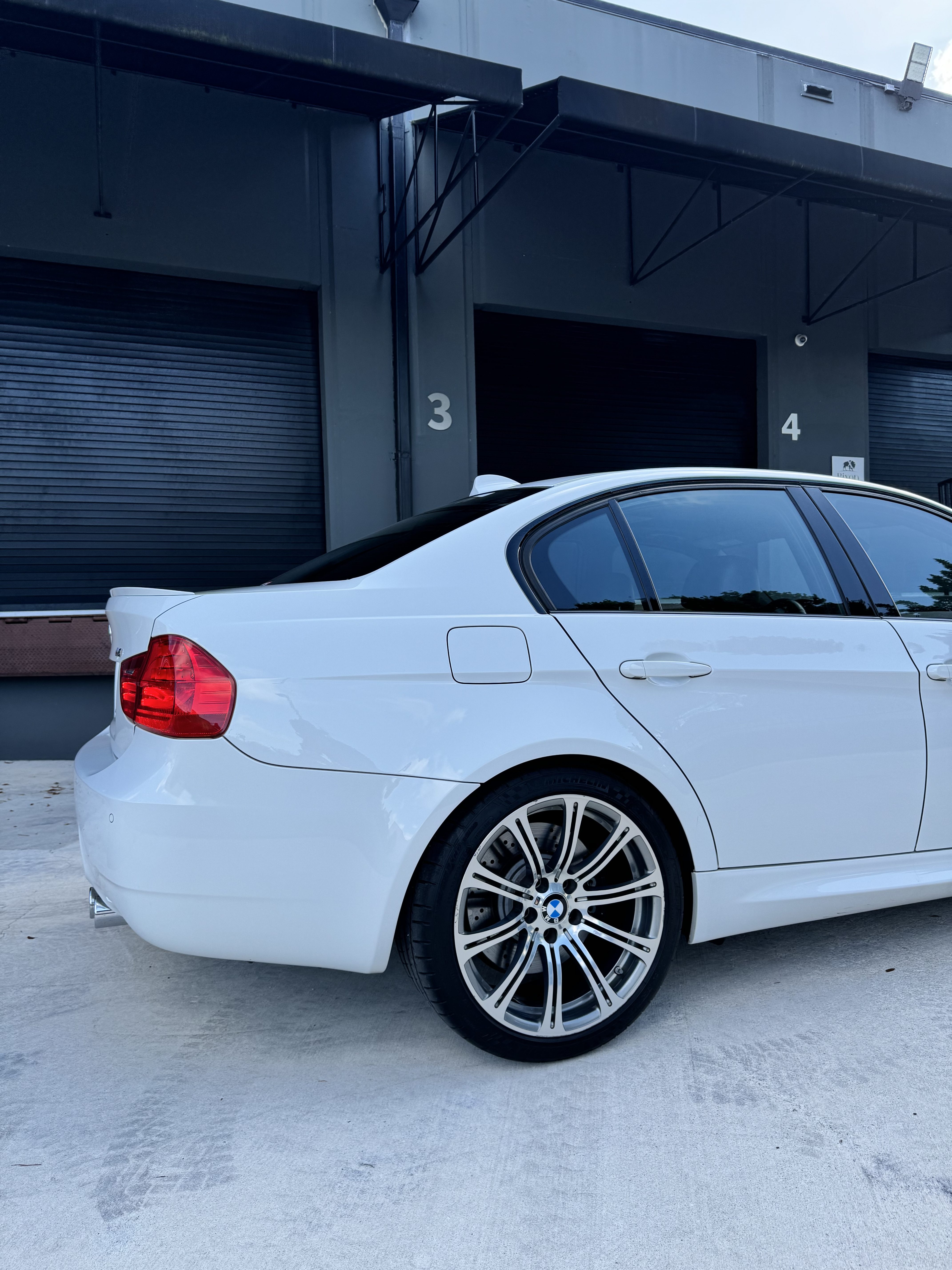 2011 BMW M3 E90 Single Hump Alpine White – 1 Owner – California Car – Original Paint – DCT – $12k In Service full