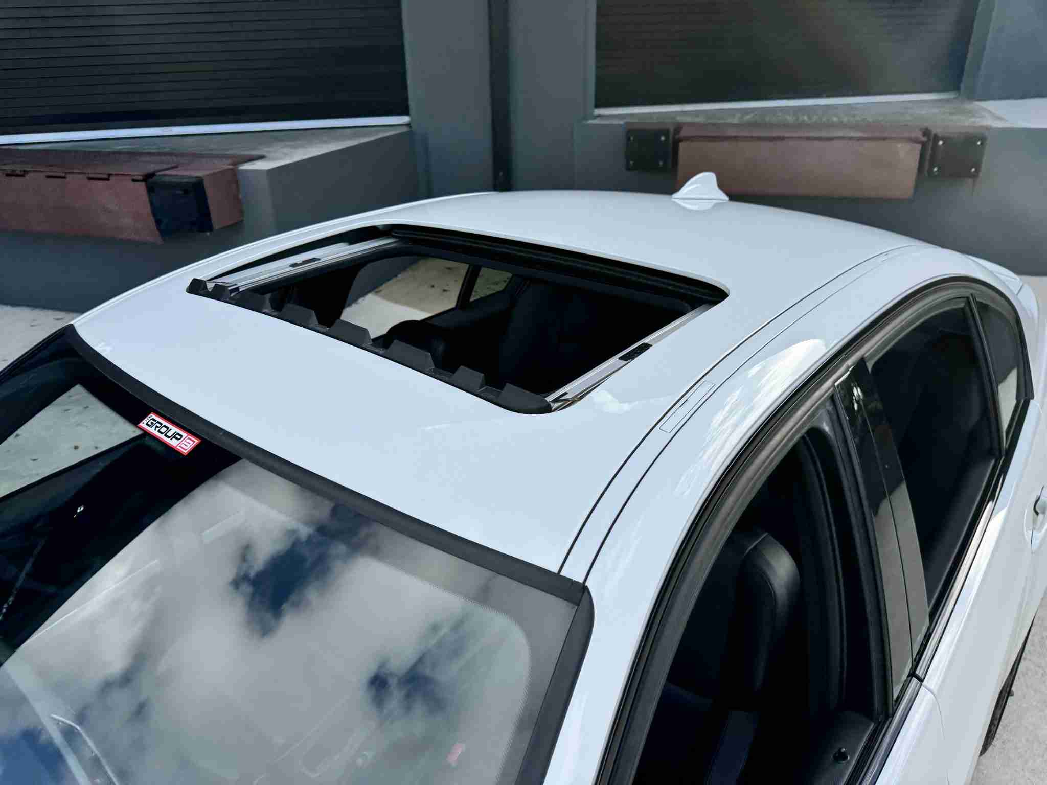 2011 BMW M3 E90 Single Hump Alpine White – 1 Owner – California Car – Original Paint – DCT – $12k In Service full