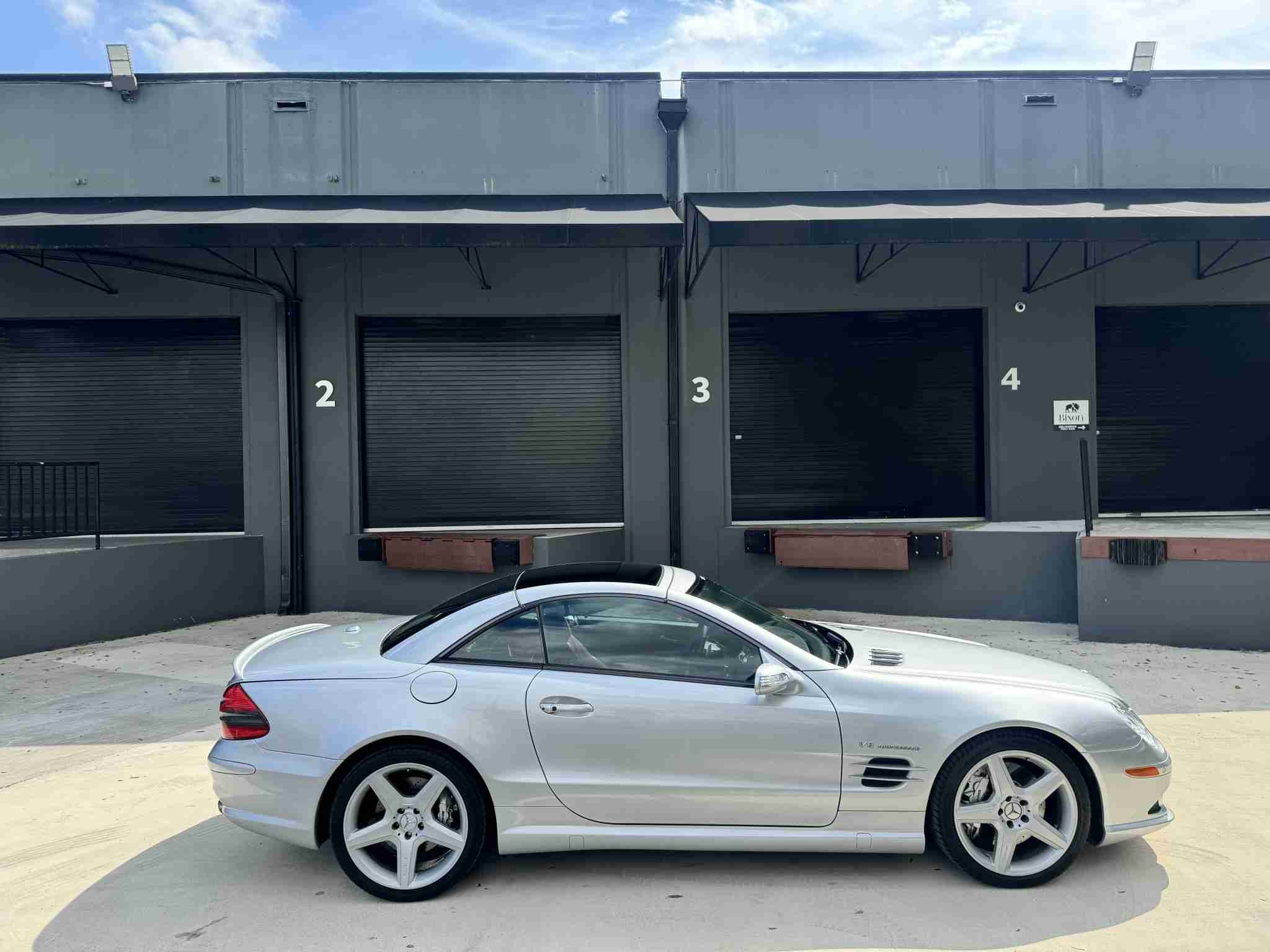 2008 Mercedes-Benz SL 55 AMG HARDTOP CONVERTIBLE Rare Spec – Silver/Red With PANORAMIC Hardtop – ALL Original Car – Well Serviced full