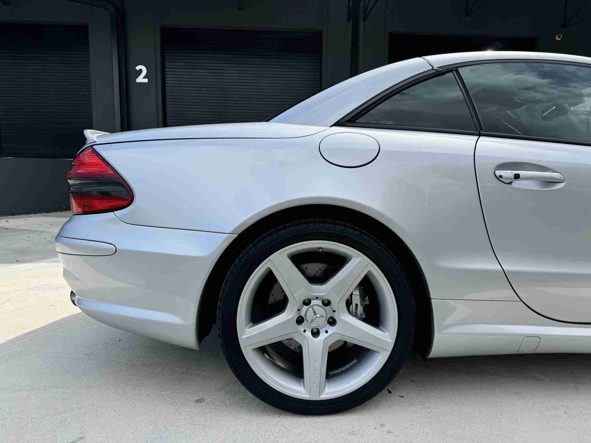 2008 Mercedes-Benz SL 55 AMG HARDTOP CONVERTIBLE Rare Spec – Silver/Red With PANORAMIC Hardtop – ALL Original Car – Well Serviced full