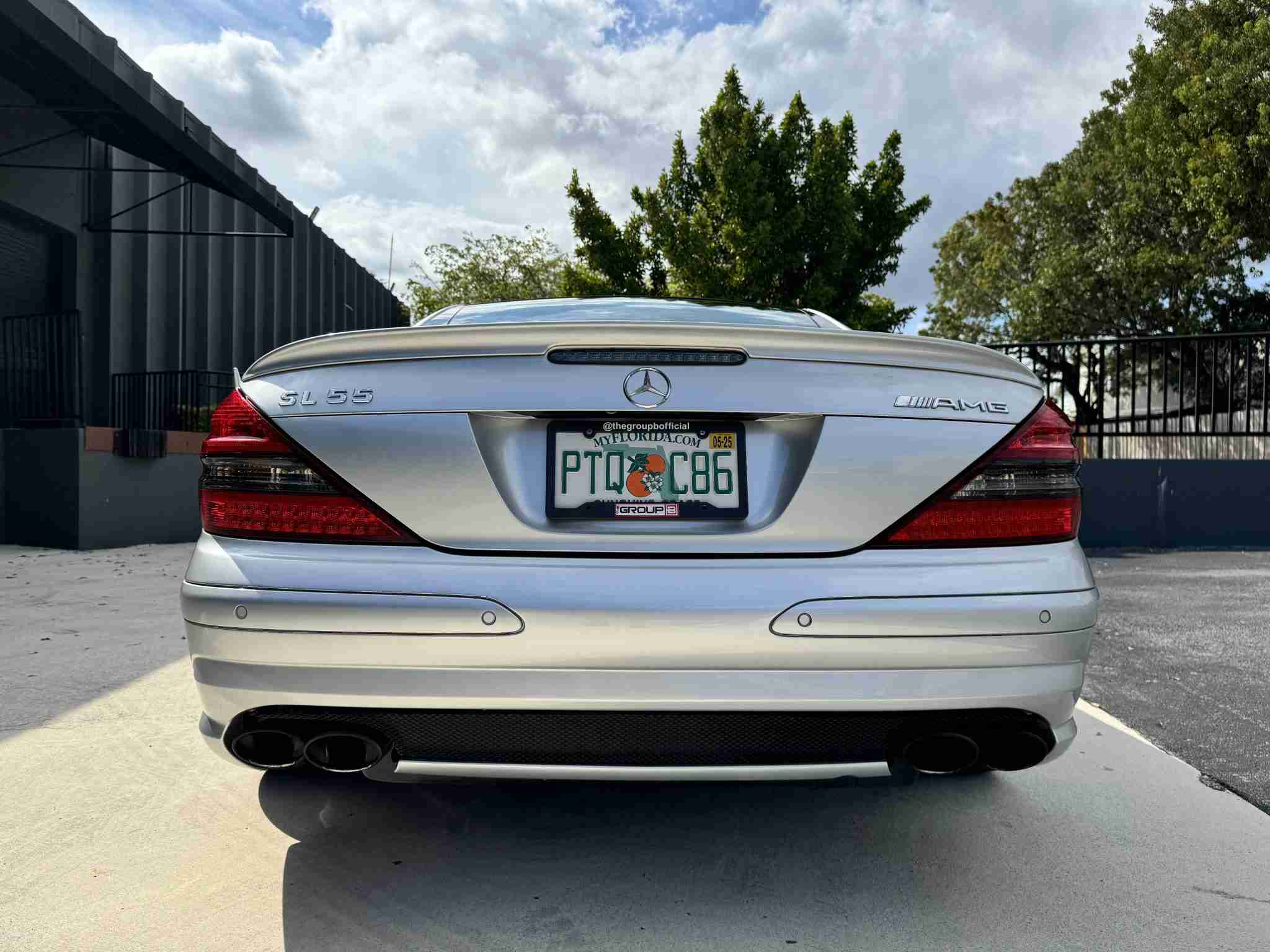2008 Mercedes-Benz SL 55 AMG HARDTOP CONVERTIBLE Rare Spec – Silver/Red With PANORAMIC Hardtop – ALL Original Car – Well Serviced full
