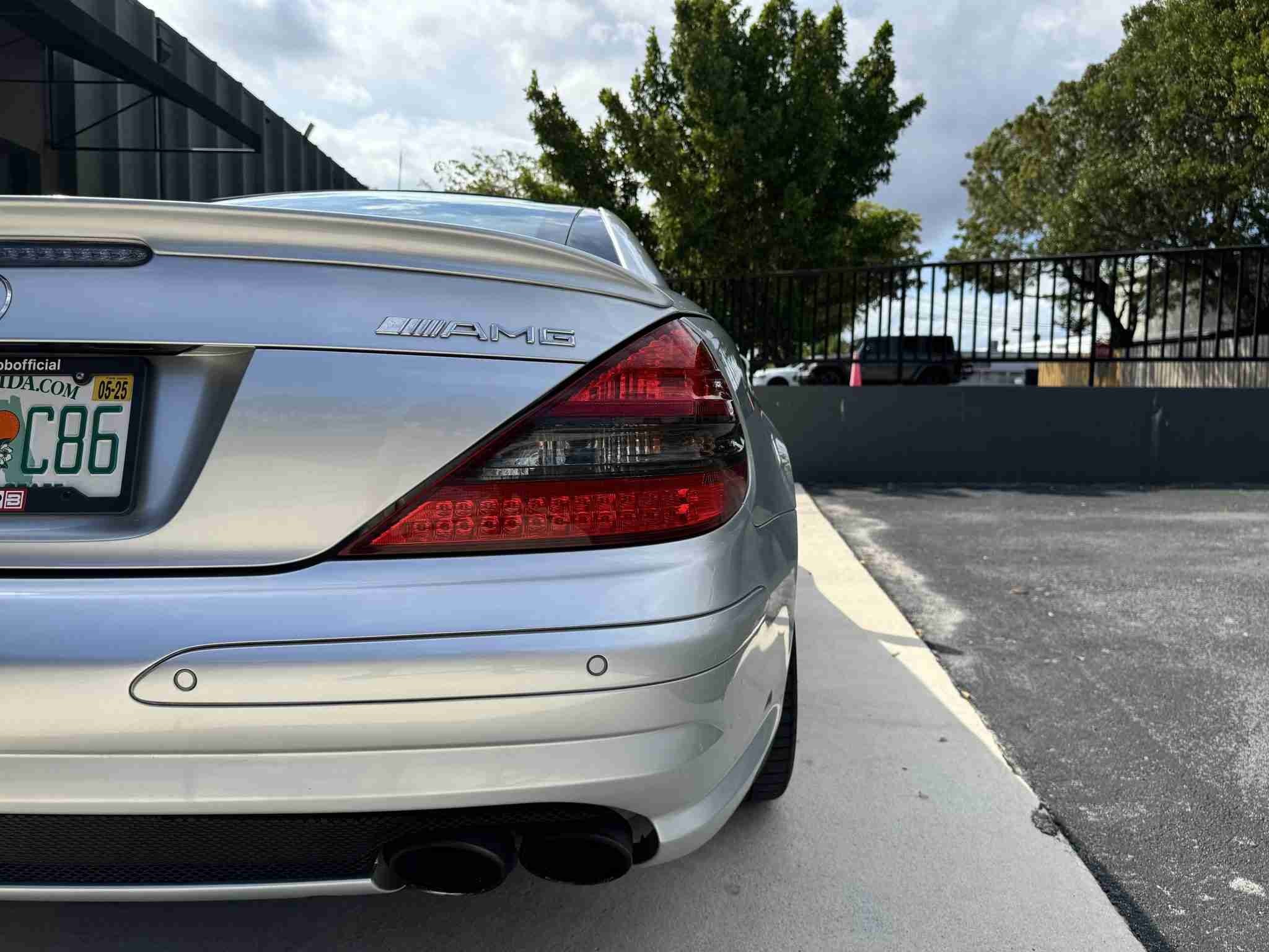 2008 Mercedes-Benz SL 55 AMG HARDTOP CONVERTIBLE Rare Spec – Silver/Red With PANORAMIC Hardtop – ALL Original Car – Well Serviced full