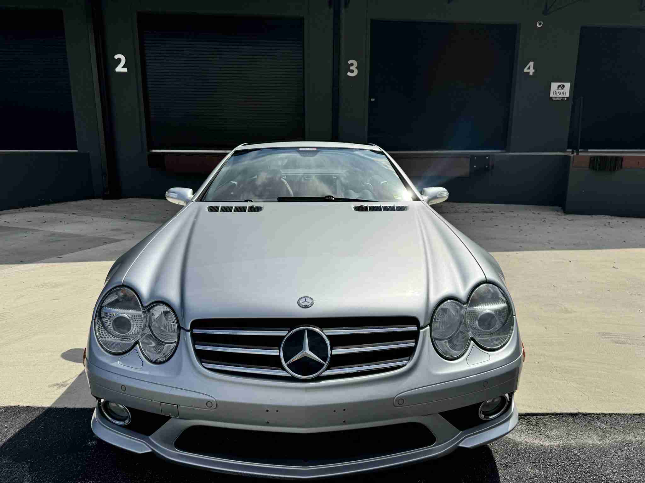 2008 Mercedes-Benz SL 55 AMG HARDTOP CONVERTIBLE Rare Spec – Silver/Red With PANORAMIC Hardtop – ALL Original Car – Well Serviced full
