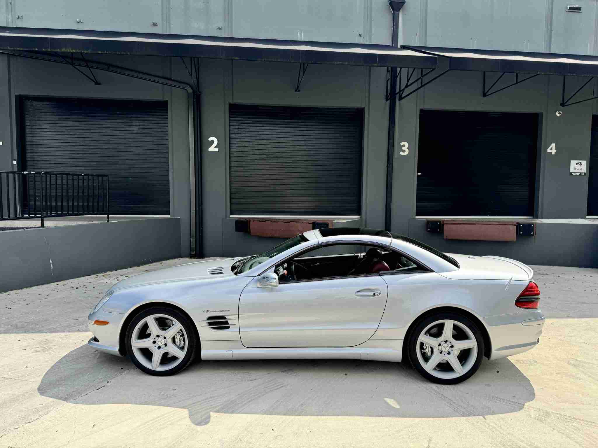 2008 Mercedes-Benz SL 55 AMG HARDTOP CONVERTIBLE Rare Spec – Silver/Red With PANORAMIC Hardtop – ALL Original Car – Well Serviced full