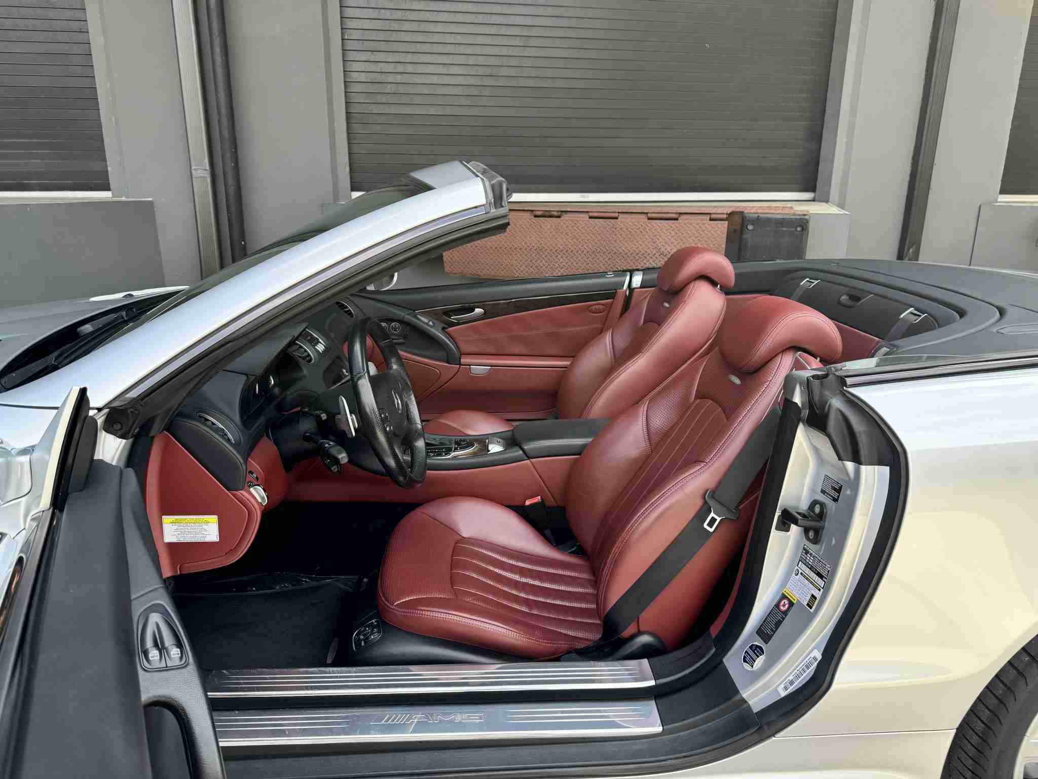 2008 Mercedes-Benz SL 55 AMG HARDTOP CONVERTIBLE Rare Spec – Silver/Red With PANORAMIC Hardtop – ALL Original Car – Well Serviced full