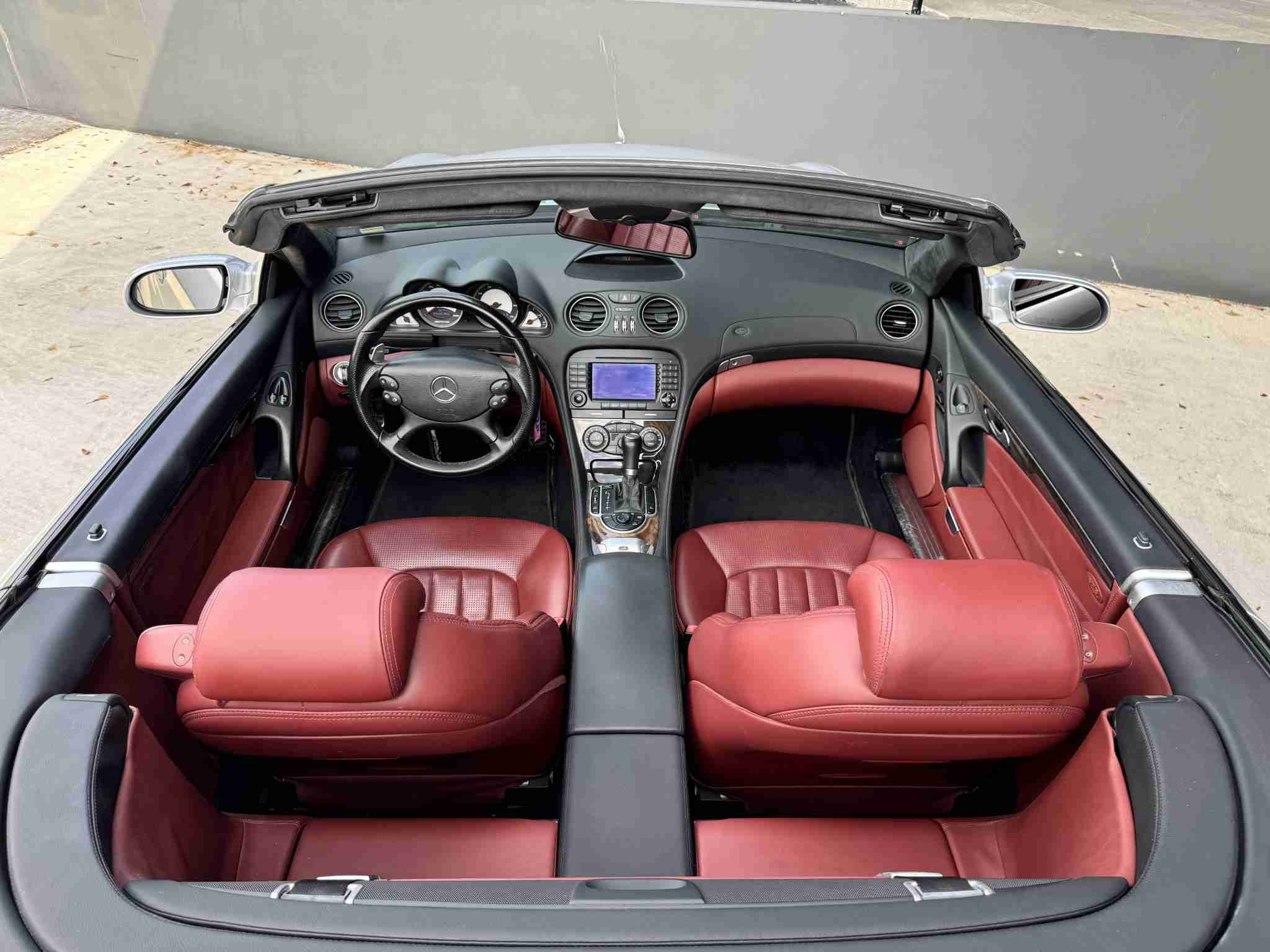 2008 Mercedes-Benz SL 55 AMG HARDTOP CONVERTIBLE Rare Spec – Silver/Red With PANORAMIC Hardtop – ALL Original Car – Well Serviced full