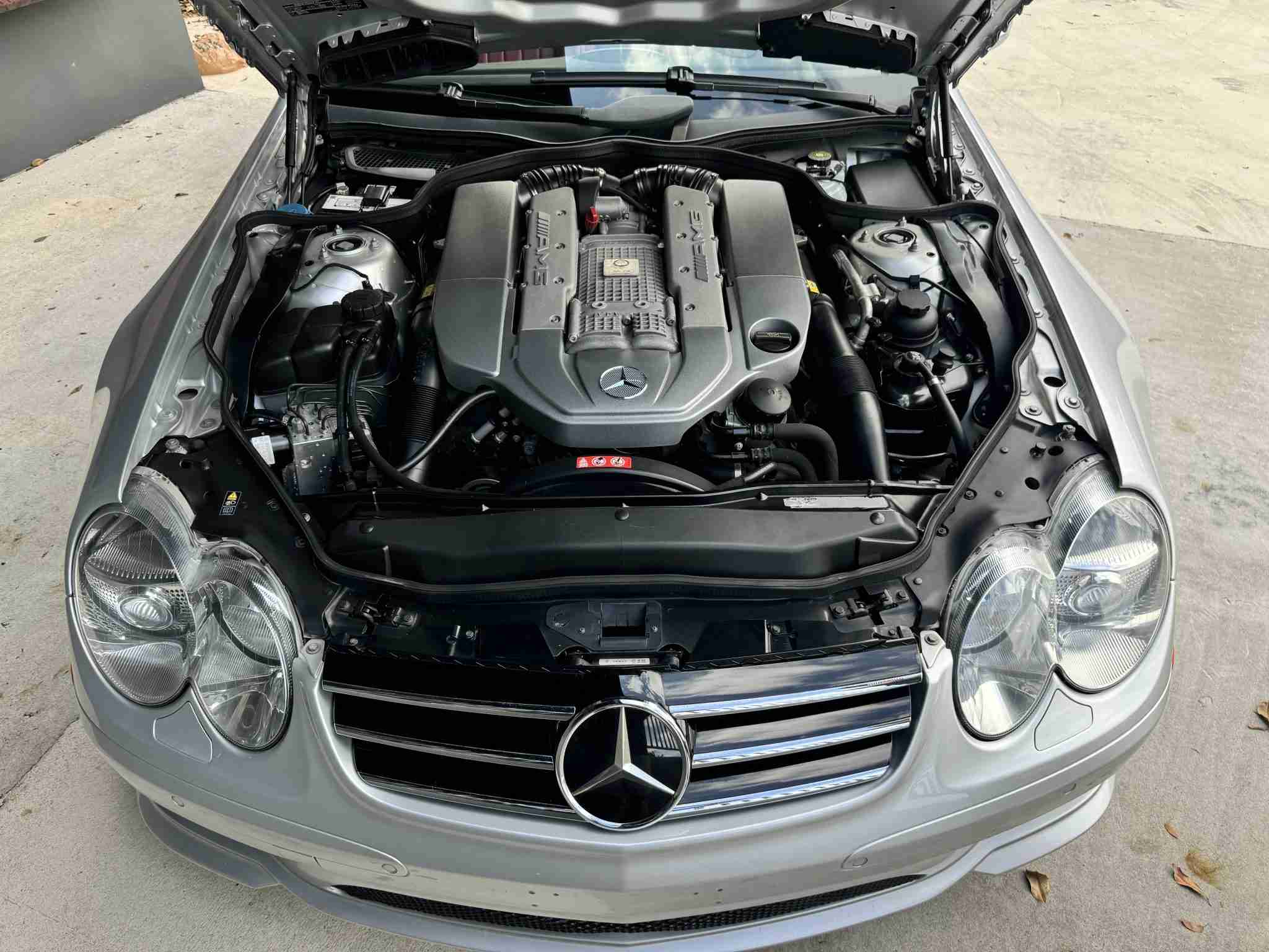 2008 Mercedes-Benz SL 55 AMG HARDTOP CONVERTIBLE Rare Spec – Silver/Red With PANORAMIC Hardtop – ALL Original Car – Well Serviced full