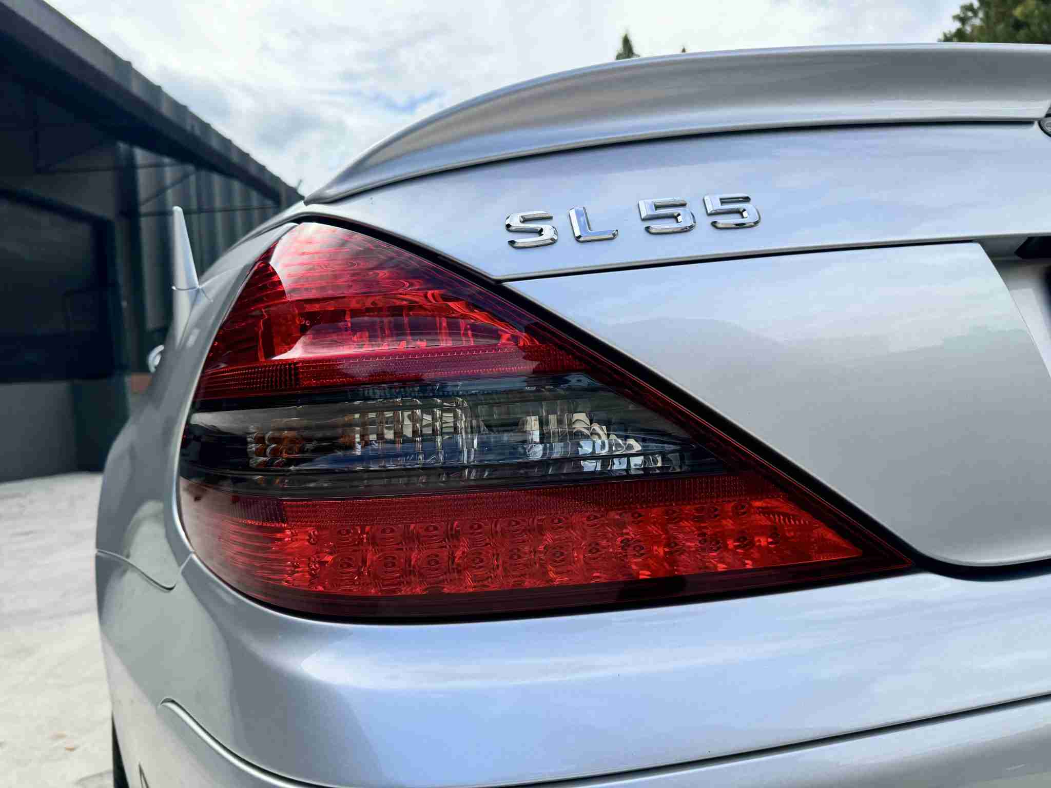 2008 Mercedes-Benz SL 55 AMG HARDTOP CONVERTIBLE Rare Spec – Silver/Red With PANORAMIC Hardtop – ALL Original Car – Well Serviced full