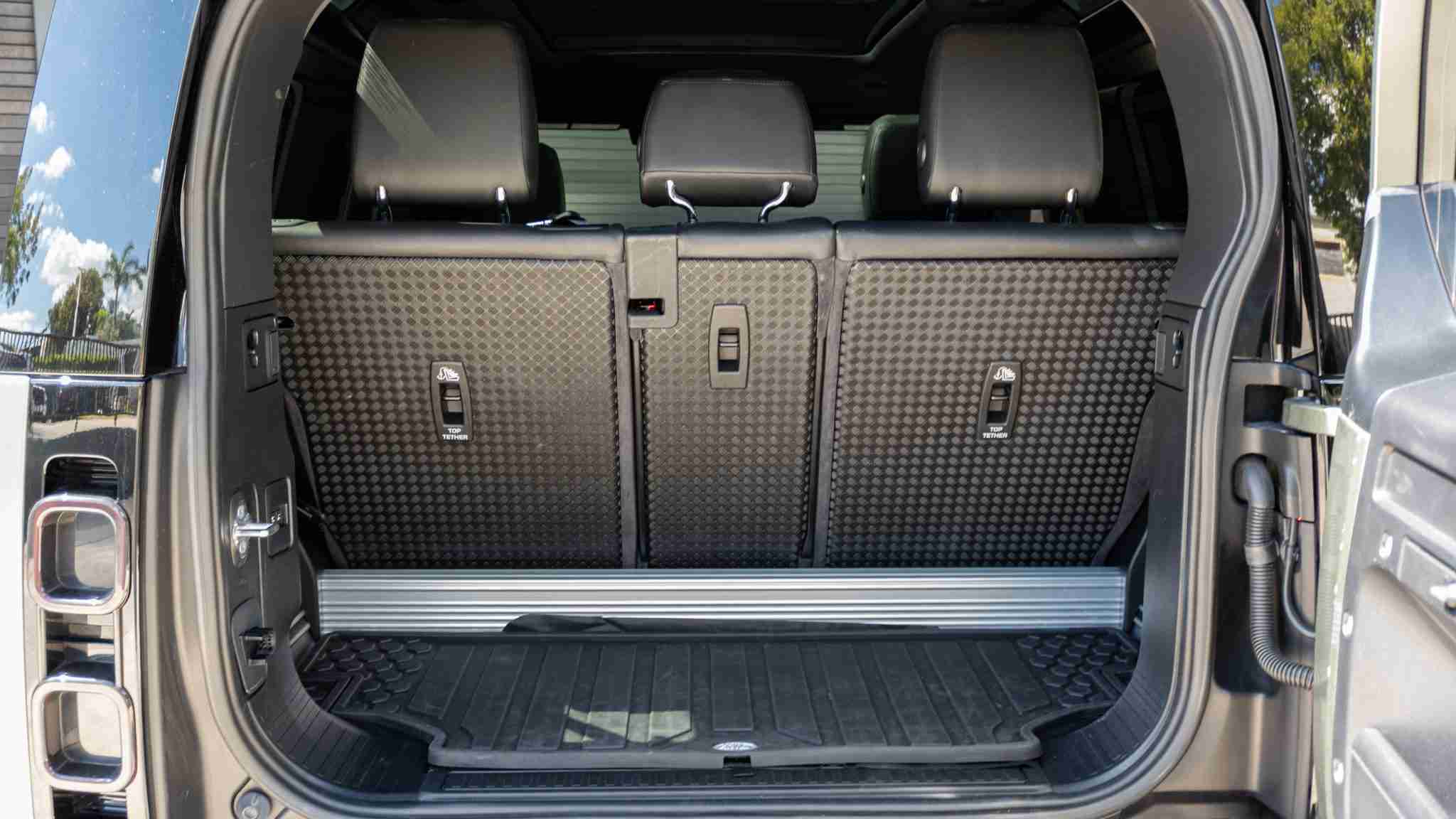 2021 Range Rover Defender 90 X-Dynamic – 14k Miles – Full body PPF full