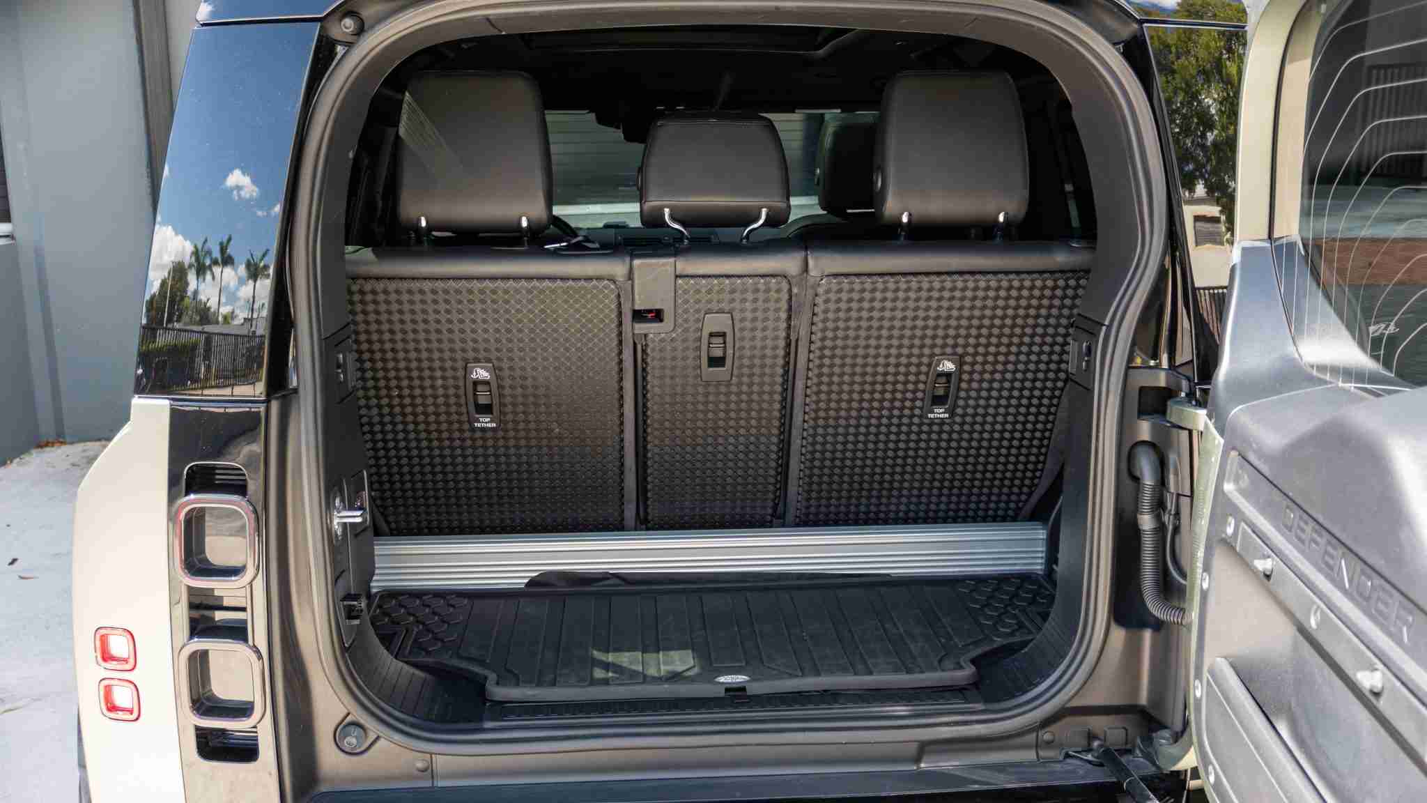 2021 Range Rover Defender 90 X-Dynamic – 14k Miles – Full body PPF full