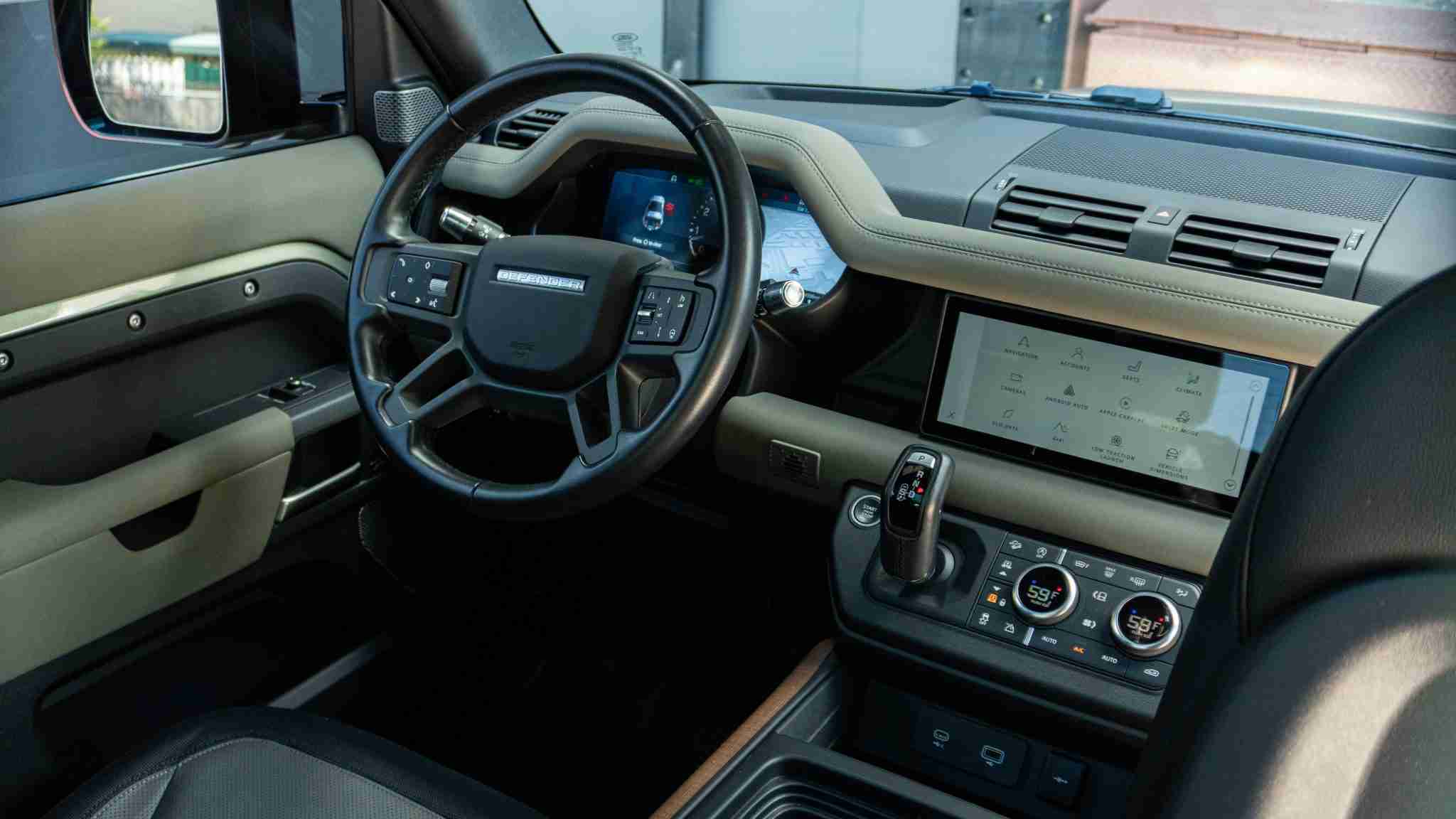 2021 Range Rover Defender 90 X-Dynamic – 14k Miles – Full body PPF full
