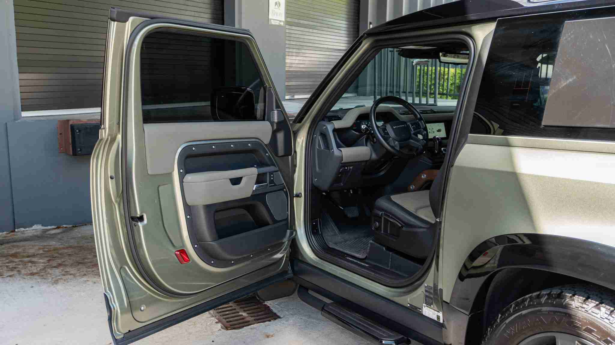 2021 Range Rover Defender 90 X-Dynamic – 14k Miles – Full body PPF full