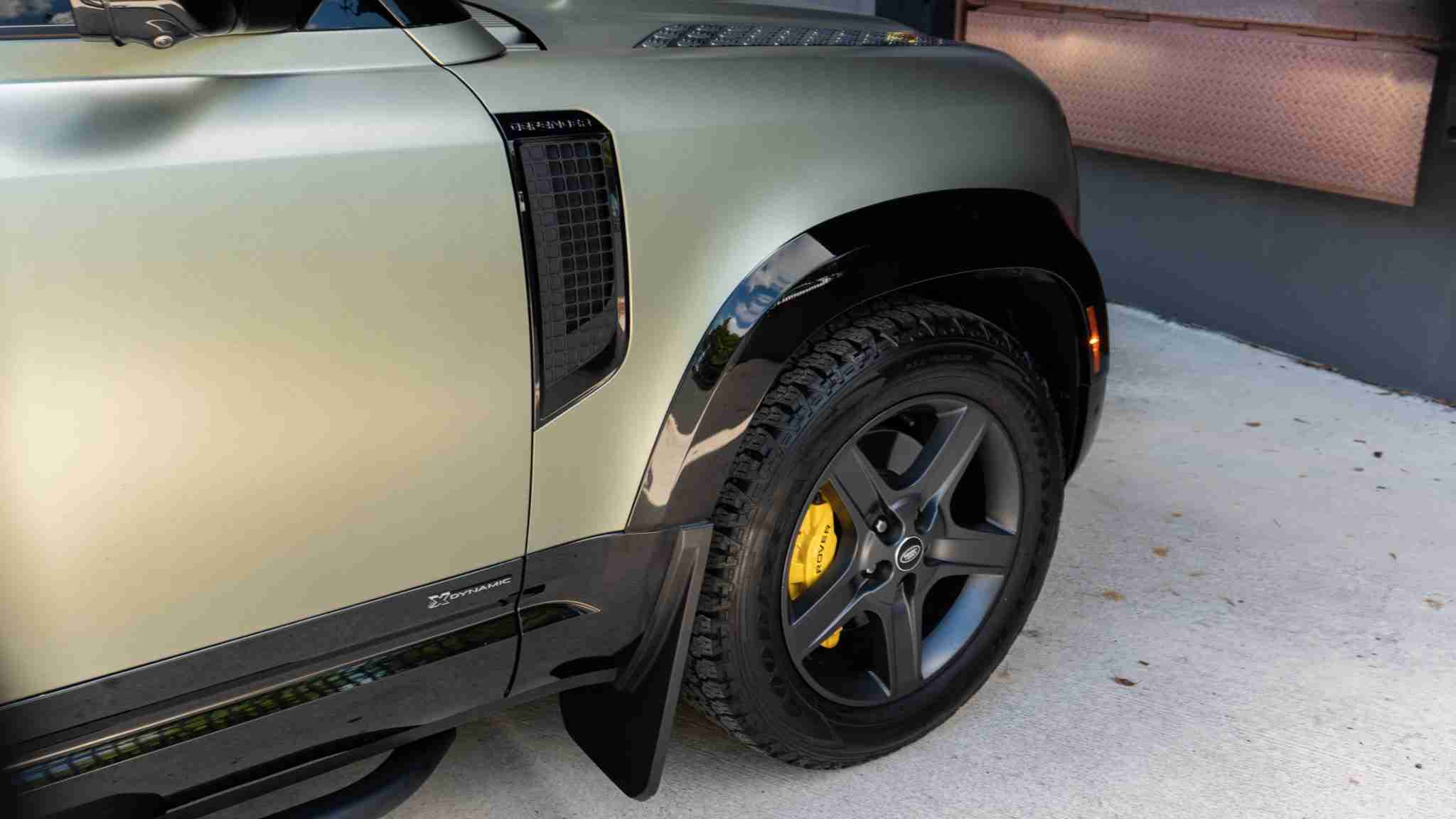 2021 Range Rover Defender 90 X-Dynamic – 14k Miles – Full body PPF full