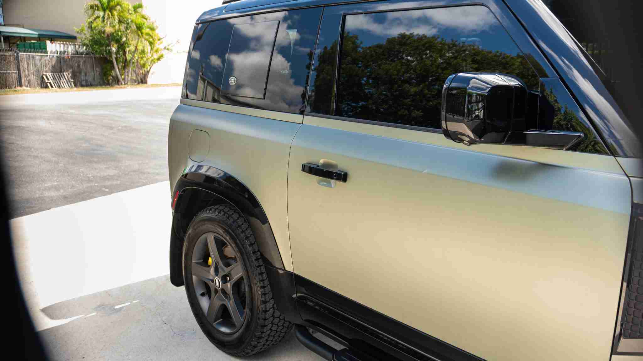 2021 Range Rover Defender 90 X-Dynamic – 14k Miles – Full body PPF full