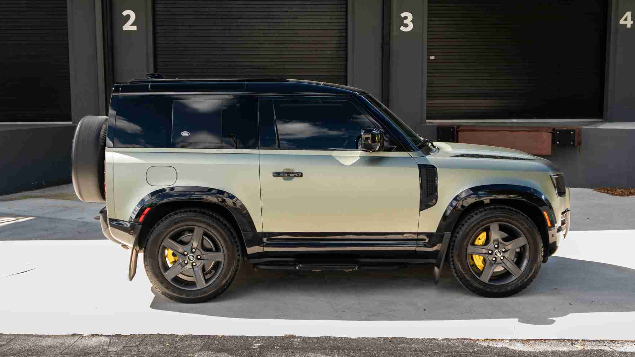 2021 Range Rover Defender 90 X-Dynamic – 14k Miles – Full body PPF full