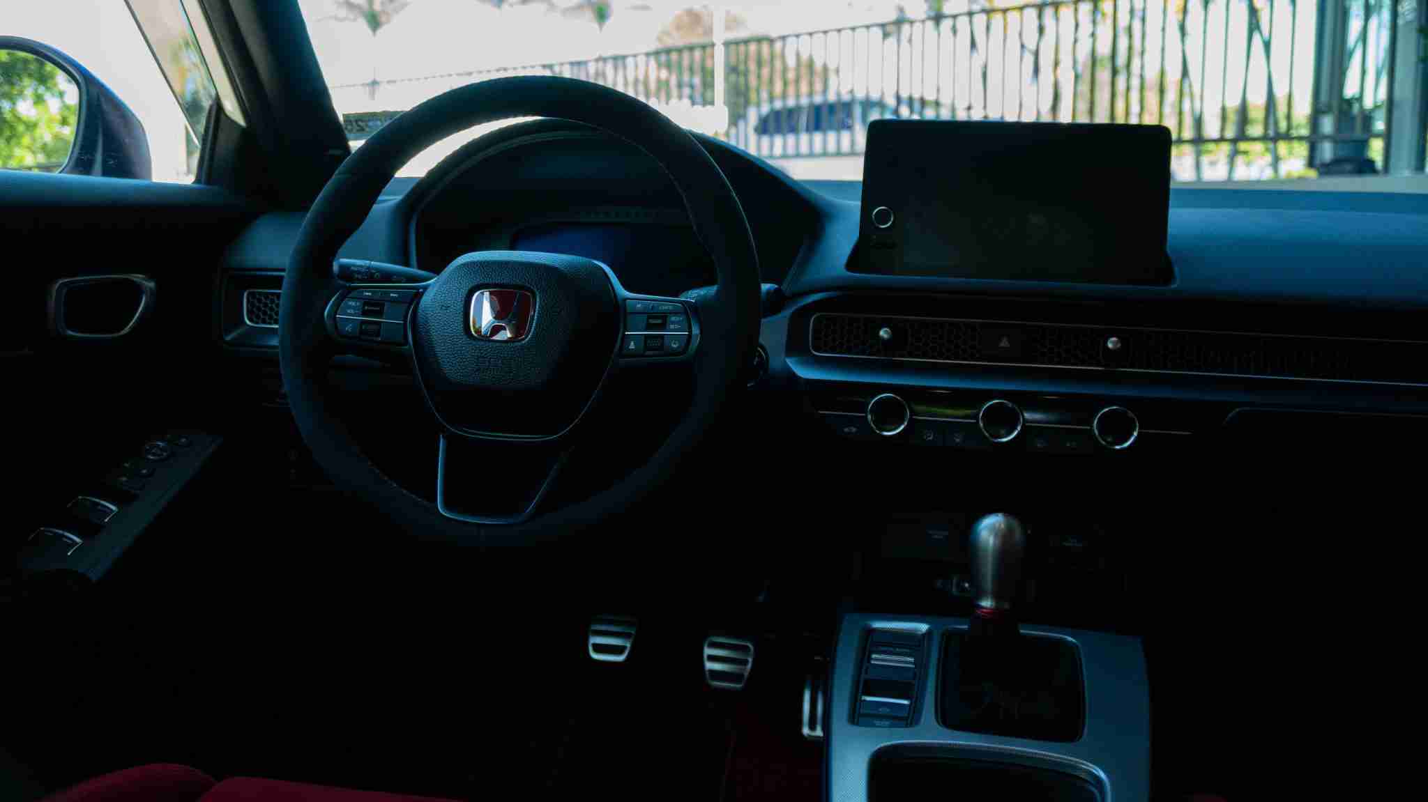 2024 Honda Civic TYPE-R 1 Owner -5k Miles – Championship white – Volk TE37 – Fortune auto HSLV -PPF full