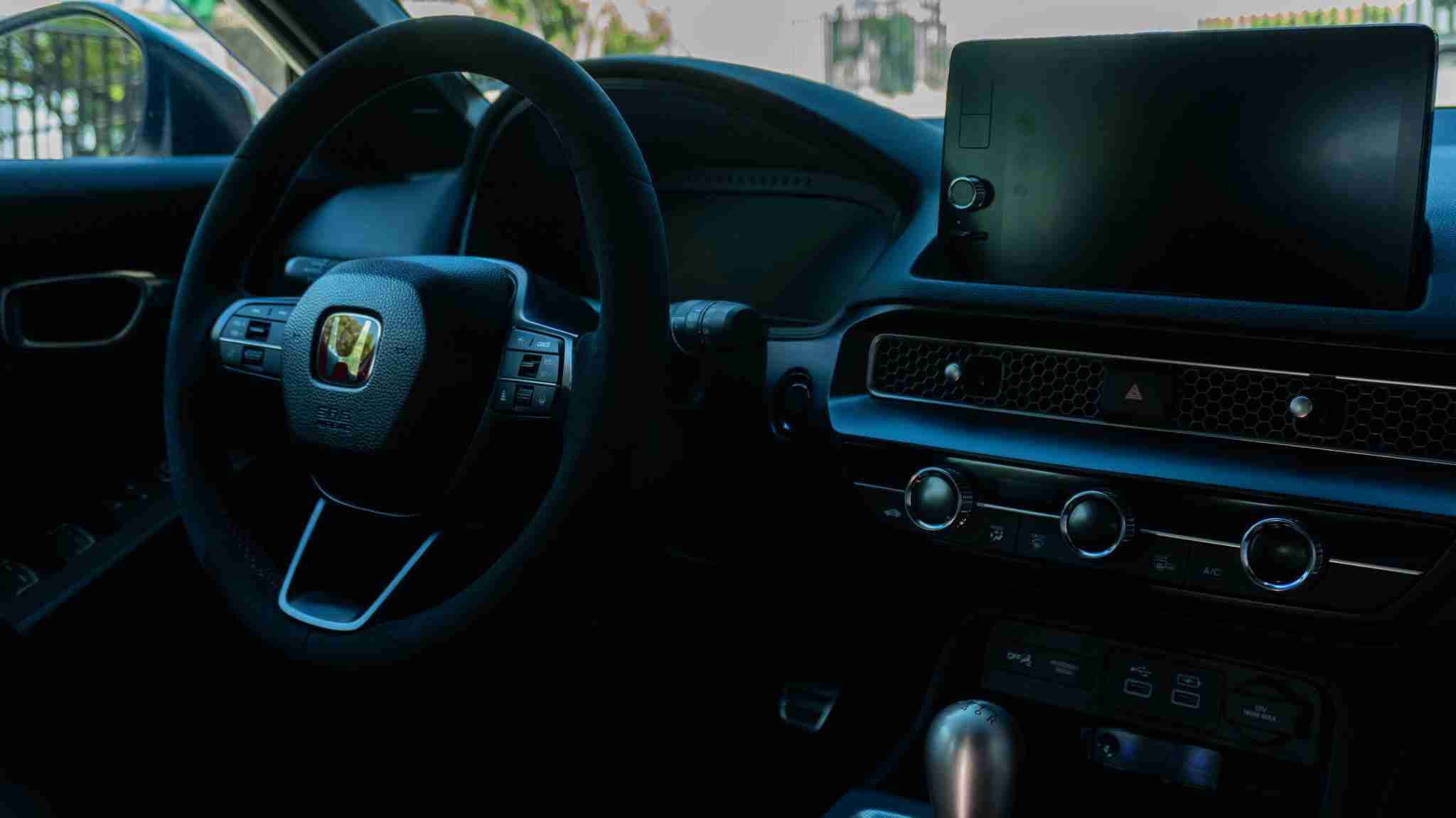 2024 Honda Civic TYPE-R 1 Owner -5k Miles – Championship white – Volk TE37 – Fortune auto HSLV -PPF full
