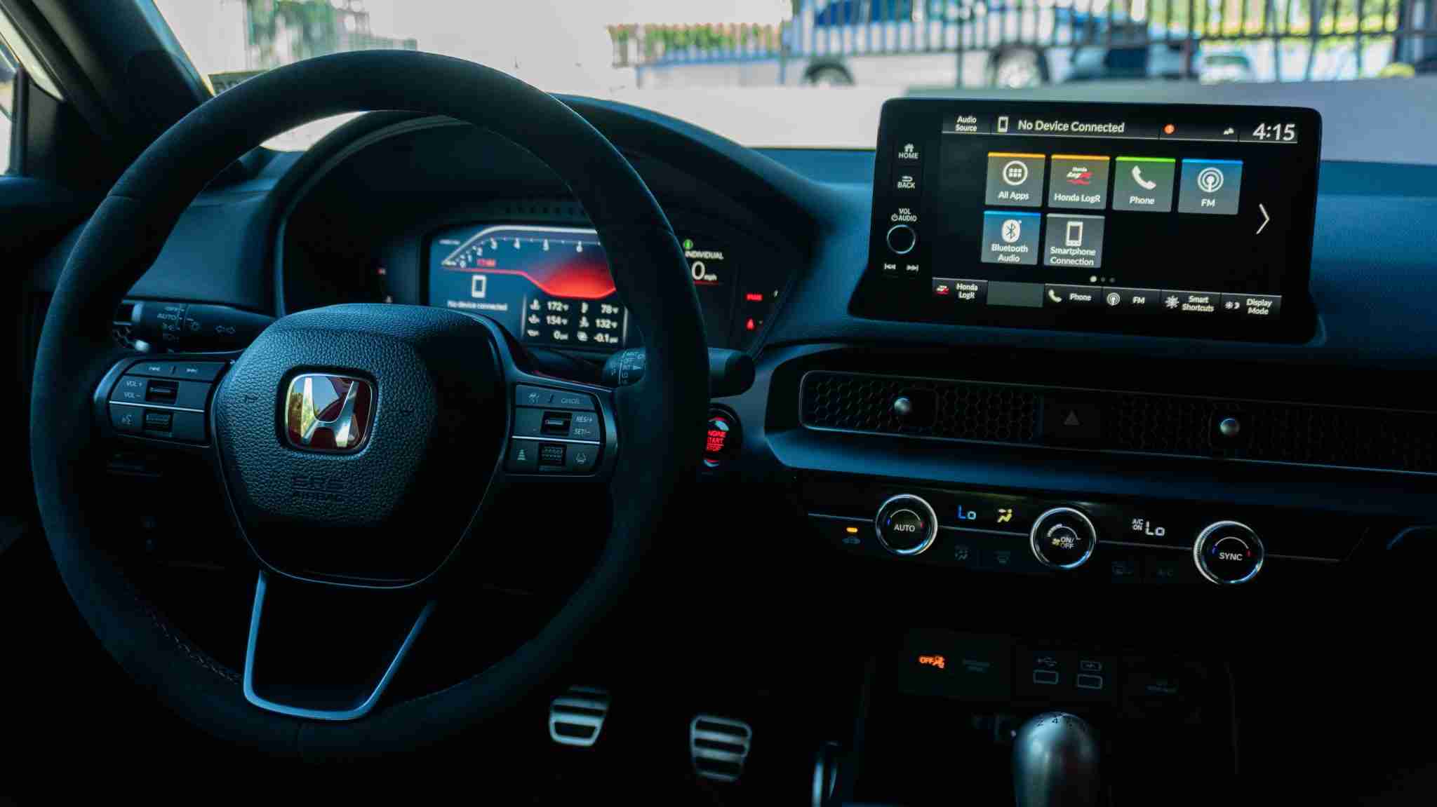 2024 Honda Civic TYPE-R 1 Owner -5k Miles – Championship white – Volk TE37 – Fortune auto HSLV -PPF full