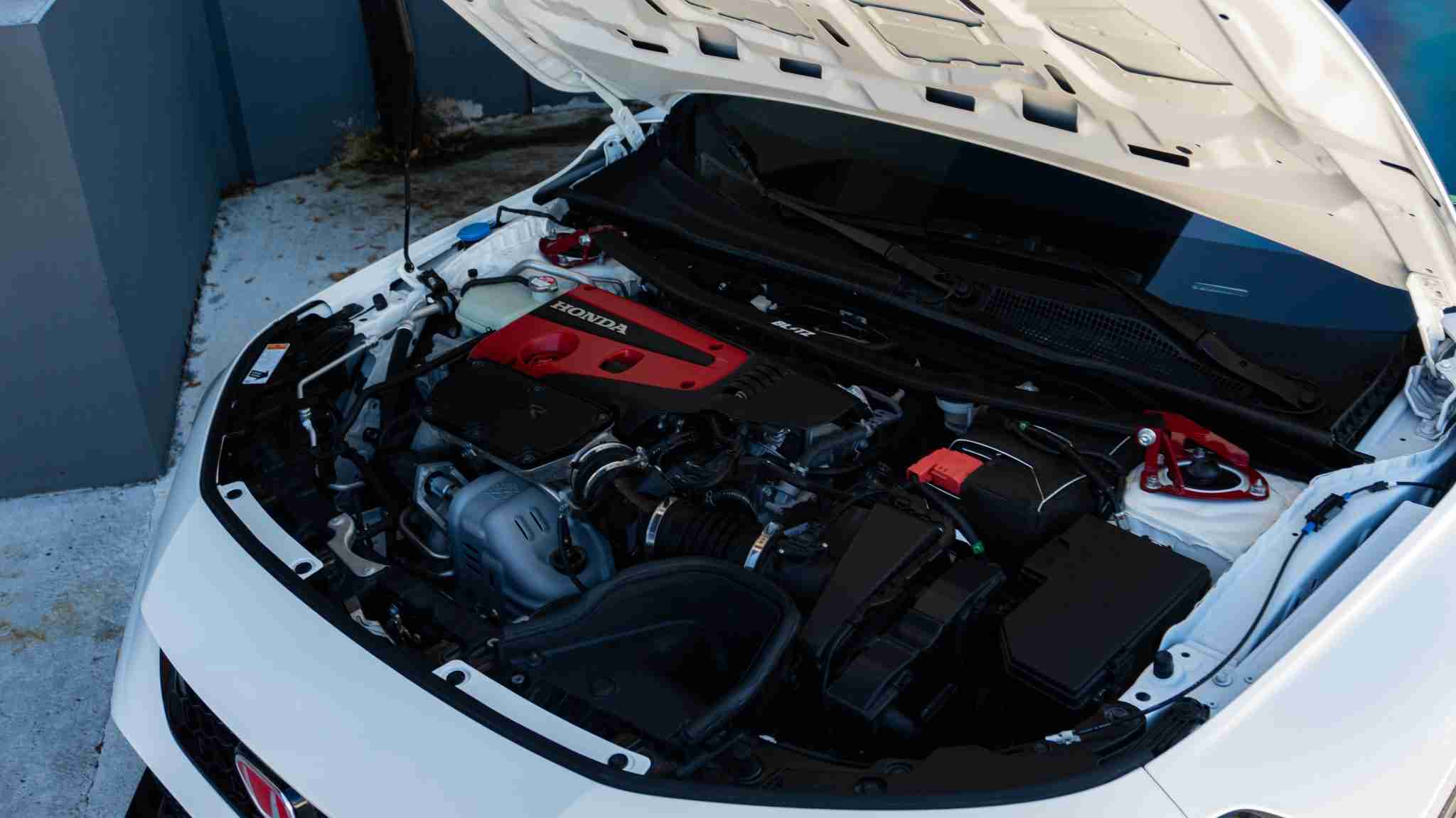 2024 Honda Civic TYPE-R 1 Owner -5k Miles – Championship white – Volk TE37 – Fortune auto HSLV -PPF full
