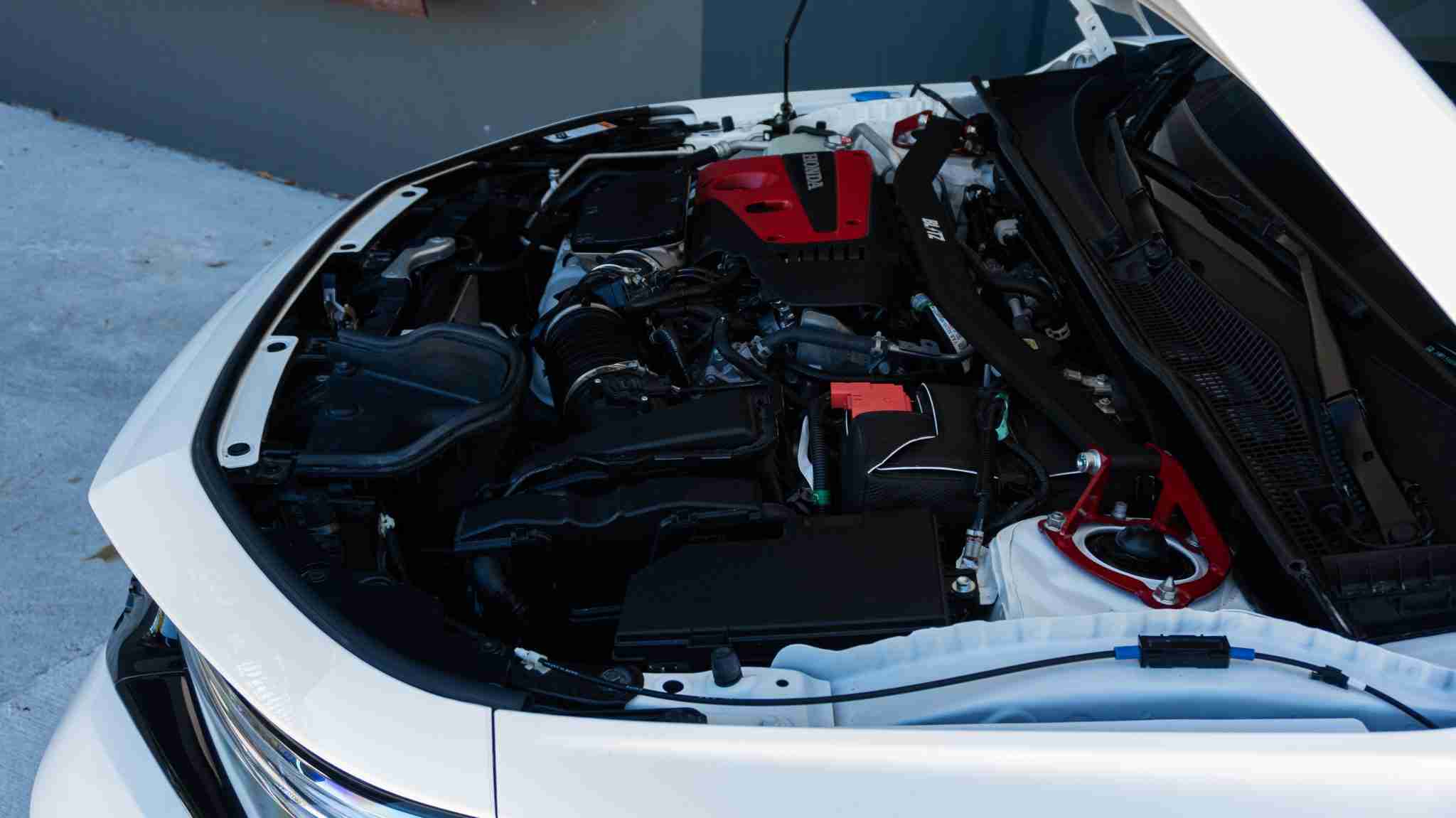 2024 Honda Civic TYPE-R 1 Owner -5k Miles – Championship white – Volk TE37 – Fortune auto HSLV -PPF full