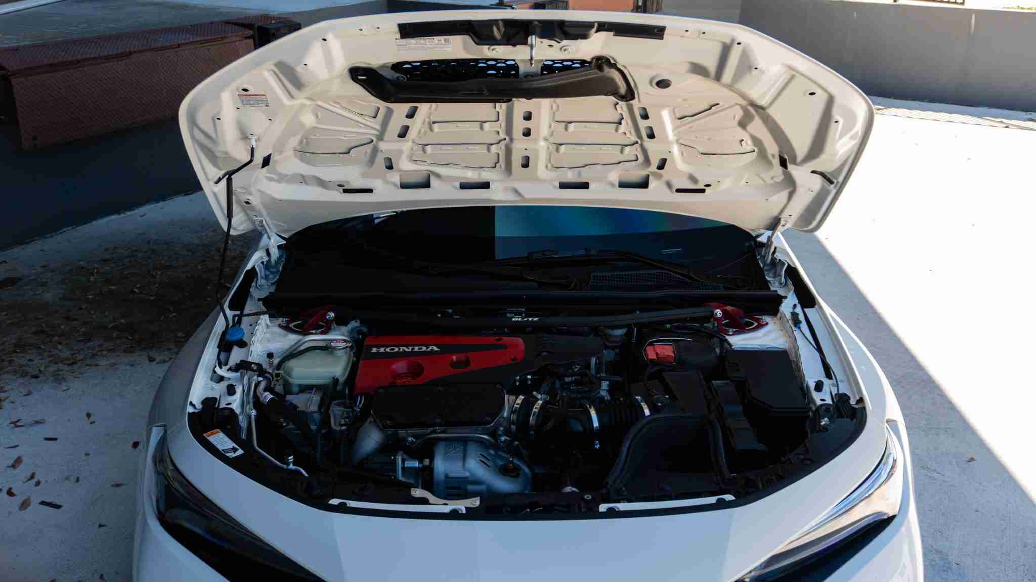 2024 Honda Civic TYPE-R 1 Owner -5k Miles – Championship white – Volk TE37 – Fortune auto HSLV -PPF full