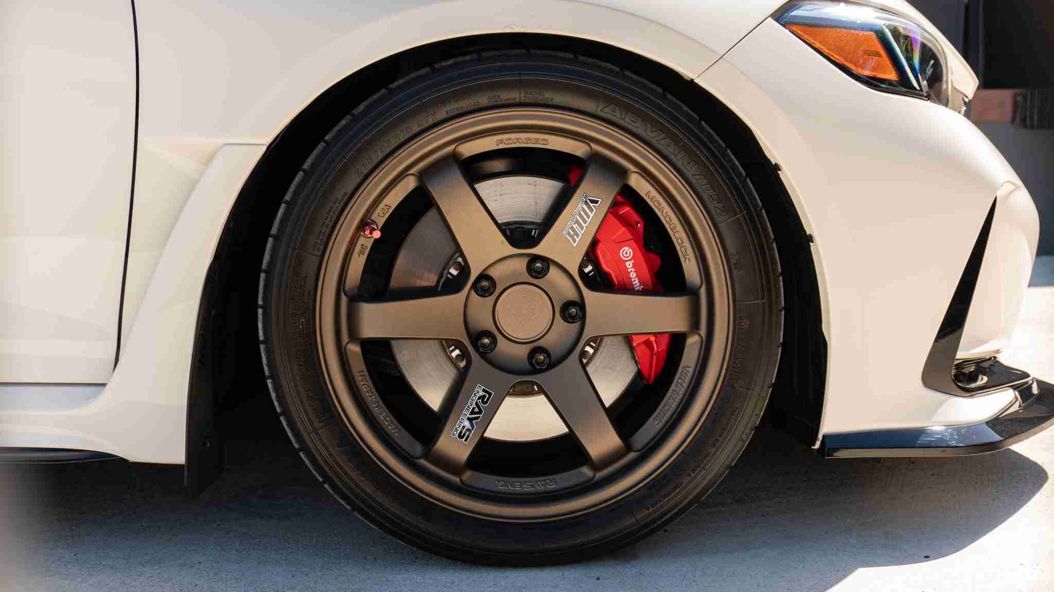 2024 Honda Civic TYPE-R 1 Owner -5k Miles – Championship white – Volk TE37 – Fortune auto HSLV -PPF full