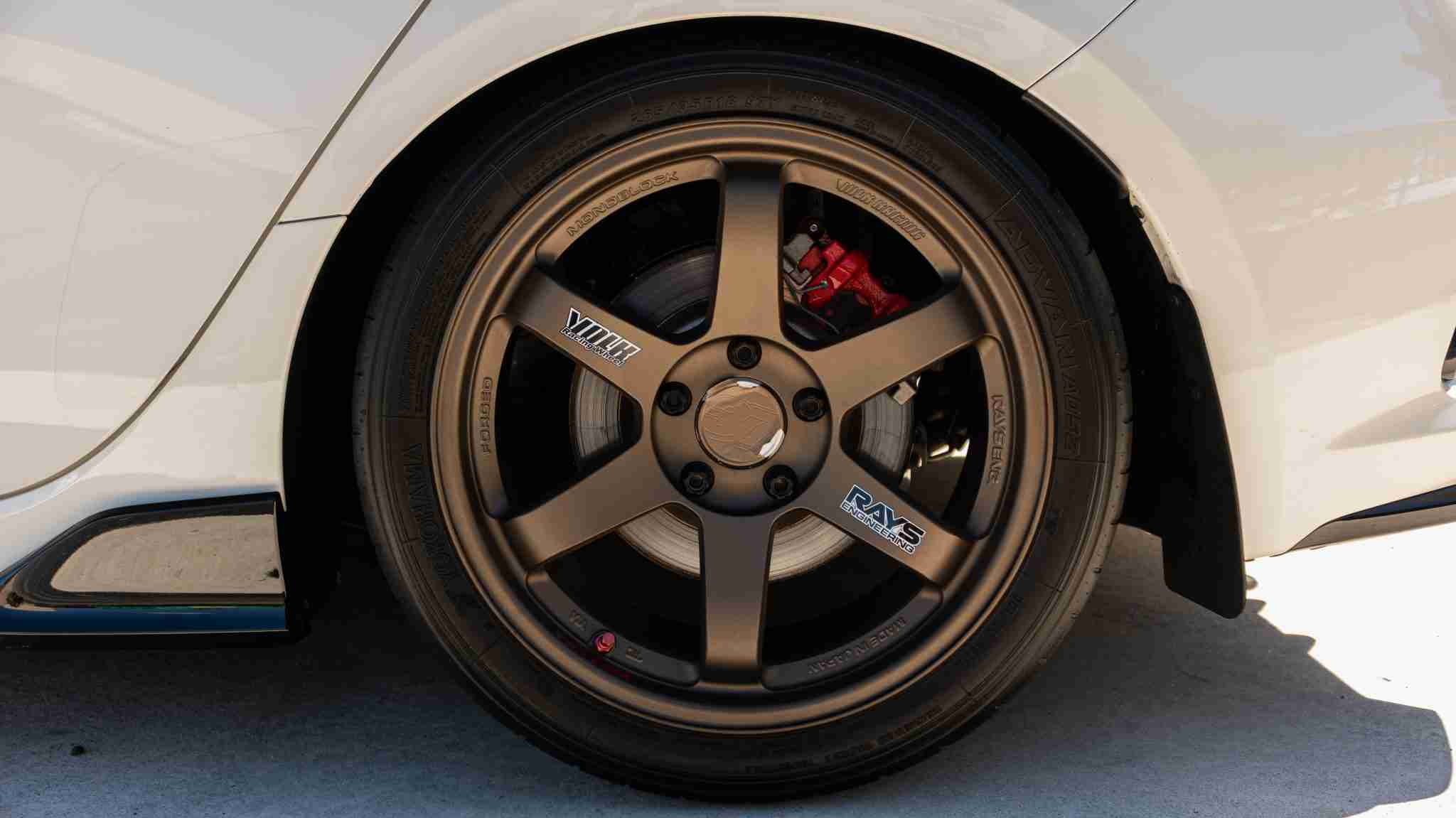 2024 Honda Civic TYPE-R 1 Owner -5k Miles – Championship white – Volk TE37 – Fortune auto HSLV -PPF full