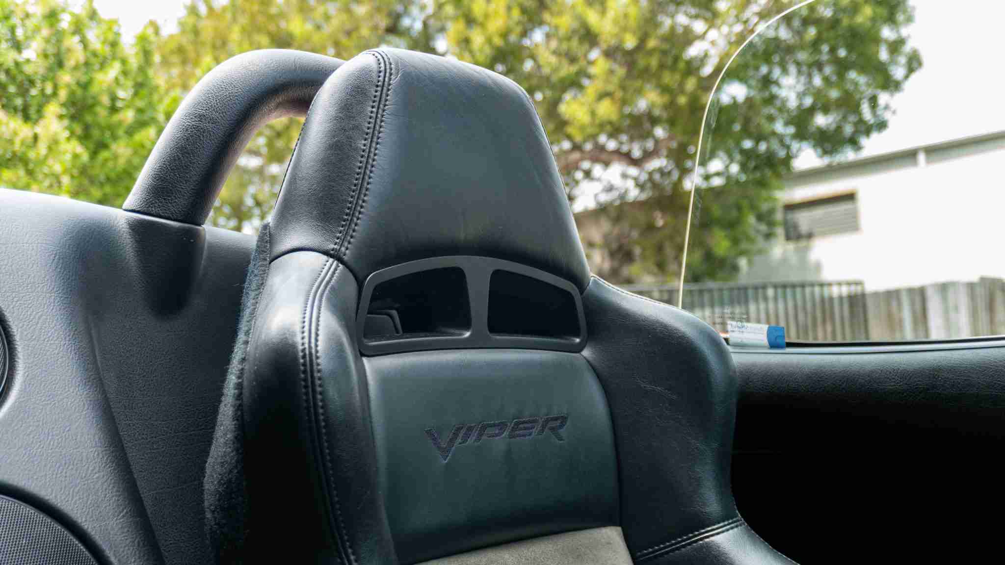2005 Dodge Viper SRT-10 Only 16k Miles VIPER Red – 8.4L V10 – 6 Speed Manual – Like New Condition full