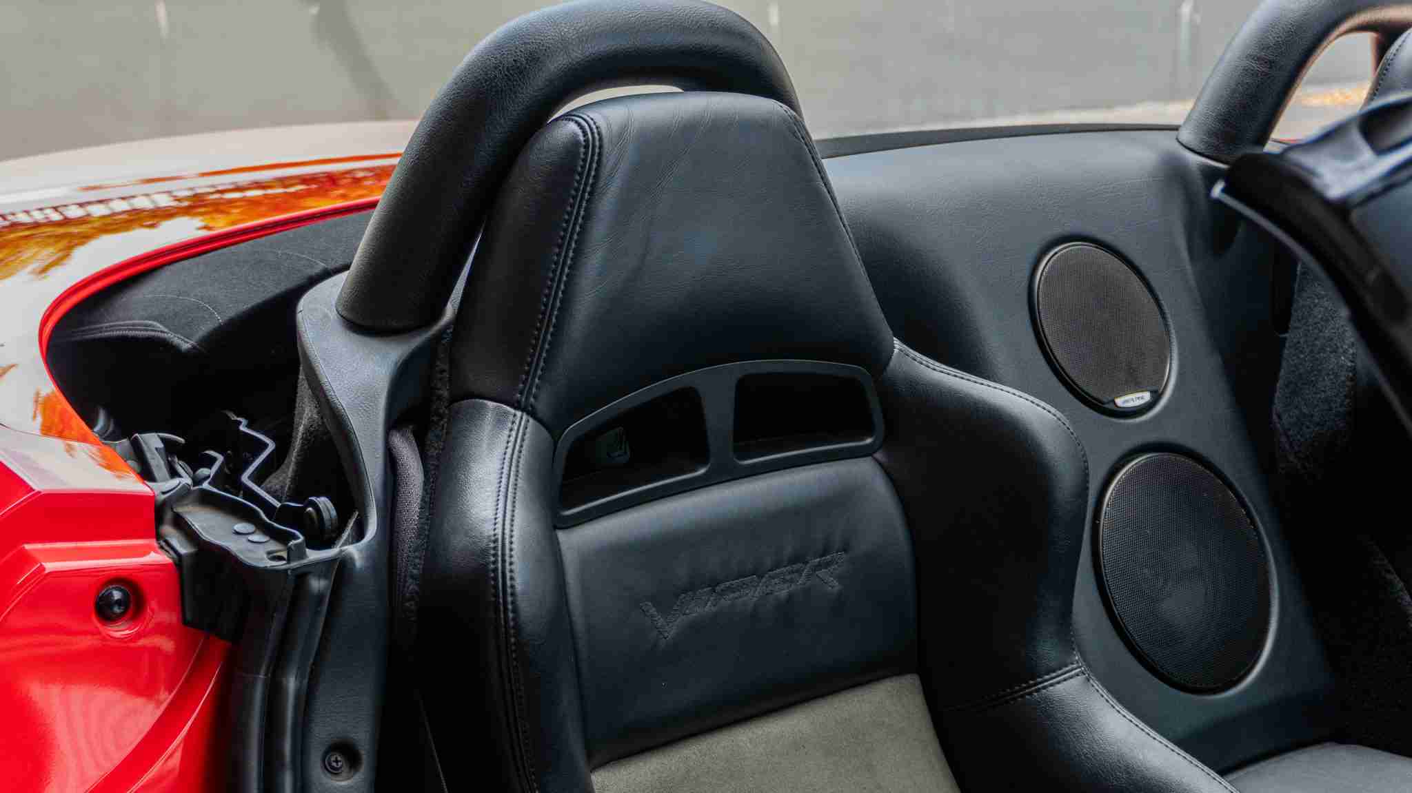 2005 Dodge Viper SRT-10 Only 16k Miles VIPER Red – 8.4L V10 – 6 Speed Manual – Like New Condition full