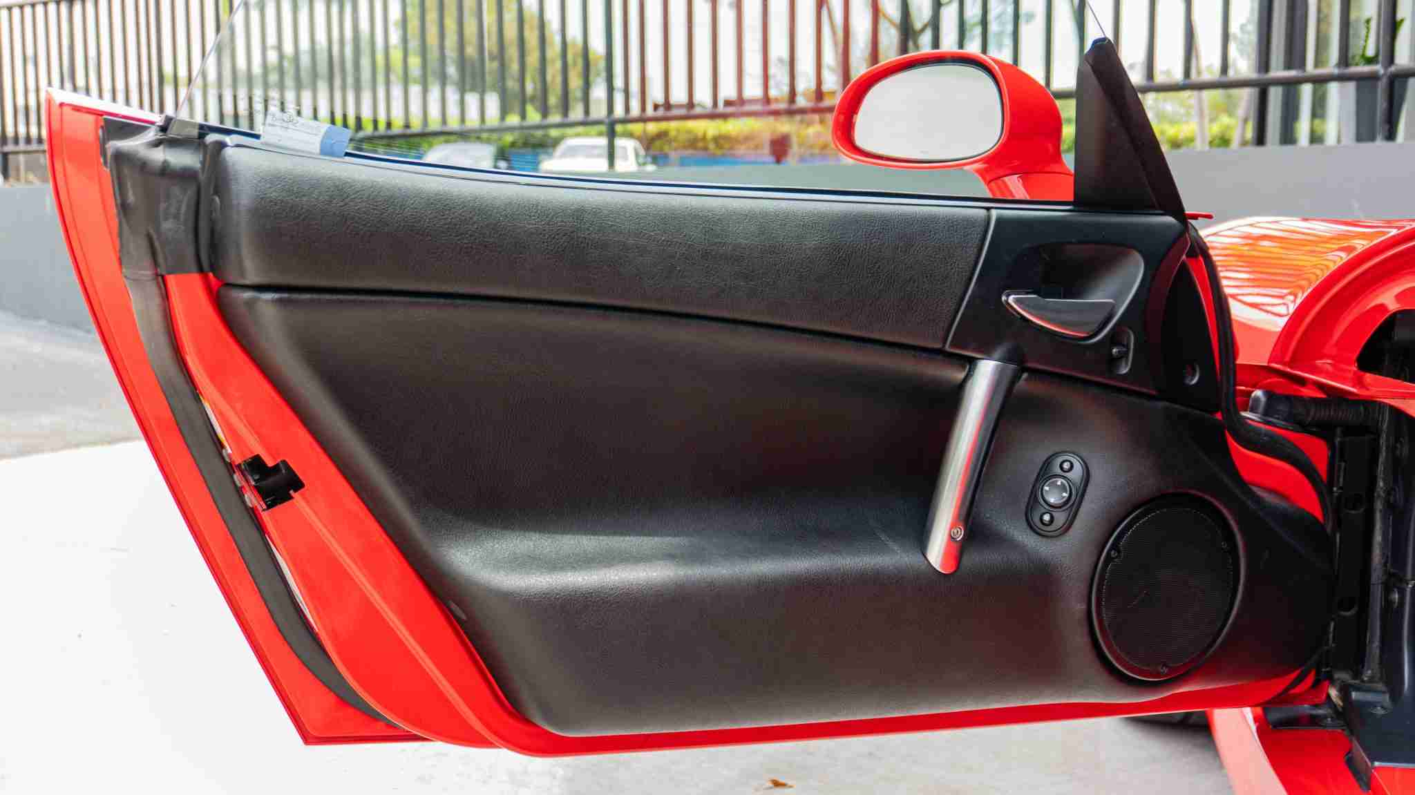 2005 Dodge Viper SRT-10 Only 16k Miles VIPER Red – 8.4L V10 – 6 Speed Manual – Like New Condition full