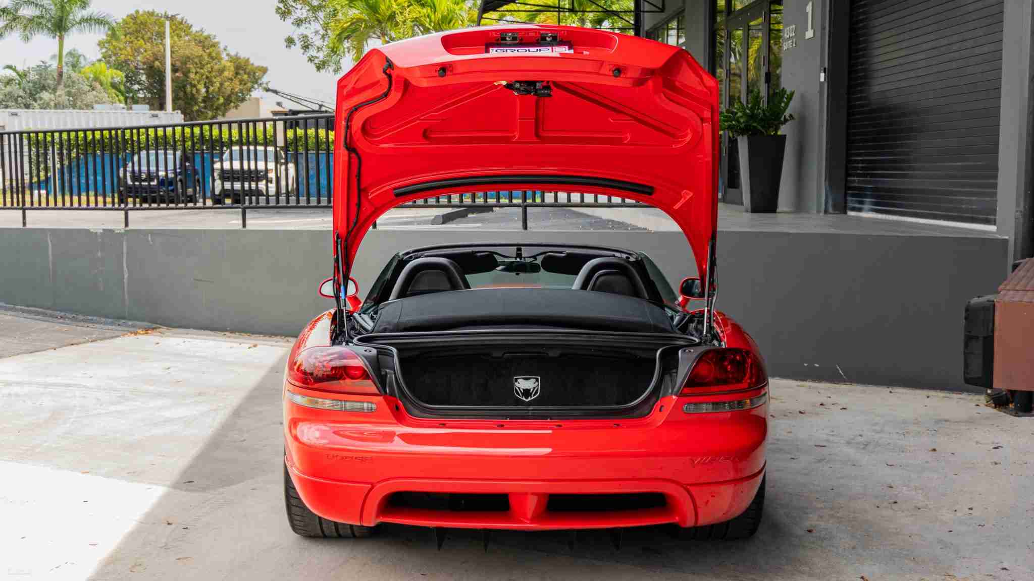 2005 Dodge Viper SRT-10 Only 16k Miles VIPER Red – 8.4L V10 – 6 Speed Manual – Like New Condition full