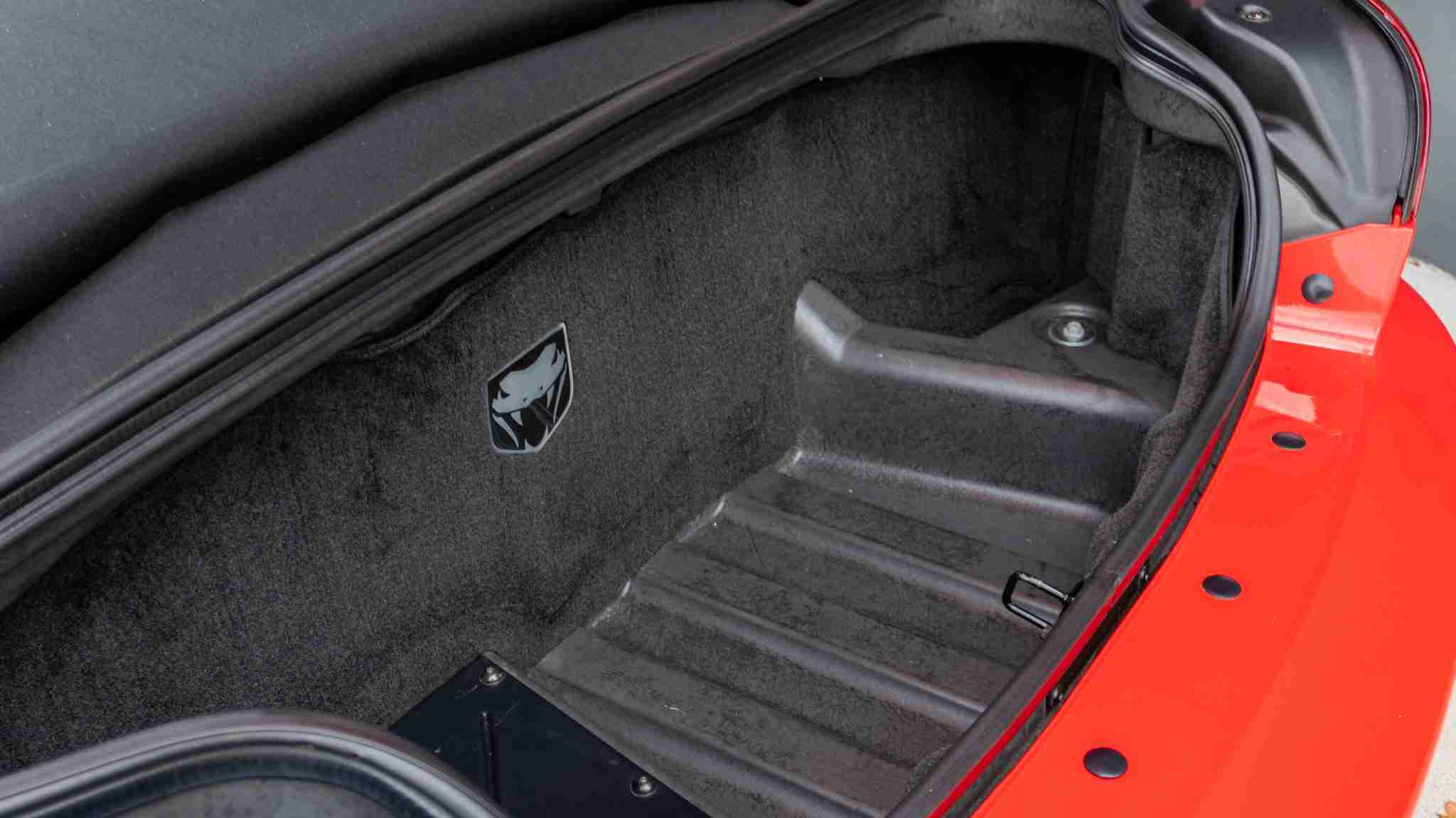 2005 Dodge Viper SRT-10 Only 16k Miles VIPER Red – 8.4L V10 – 6 Speed Manual – Like New Condition full