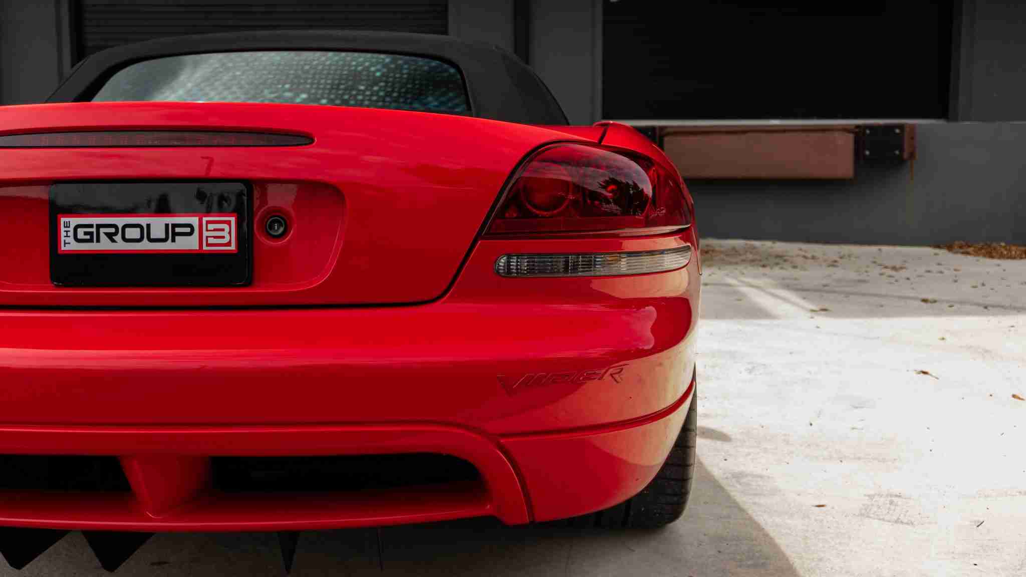 2005 Dodge Viper SRT-10 Only 16k Miles VIPER Red – 8.4L V10 – 6 Speed Manual – Like New Condition full
