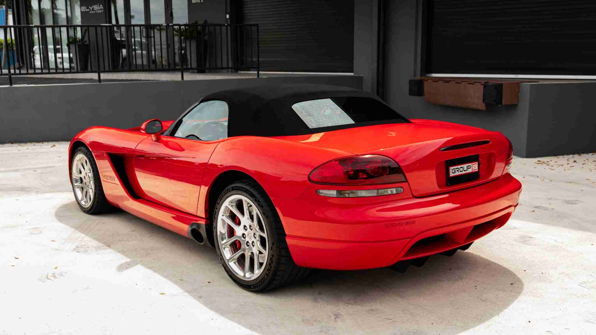 2005 Dodge Viper SRT-10 Only 16k Miles VIPER Red – 8.4L V10 – 6 Speed Manual – Like New Condition full