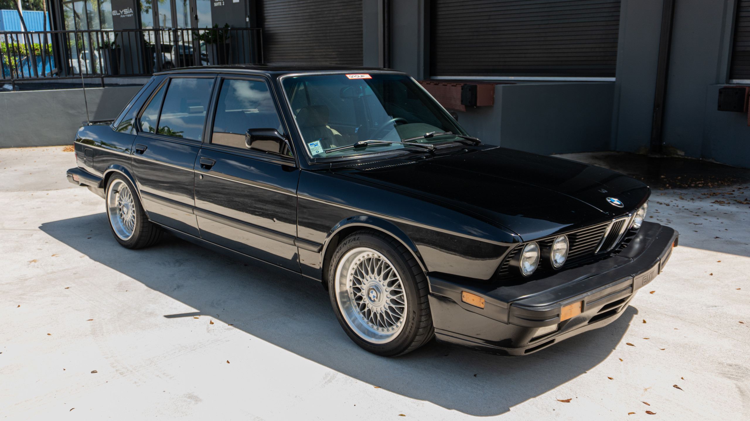 1988 BMW M5 E28 Brembo Brakes – Full Engine Rebuild – $80k in recent records – 5 Speed Manual full