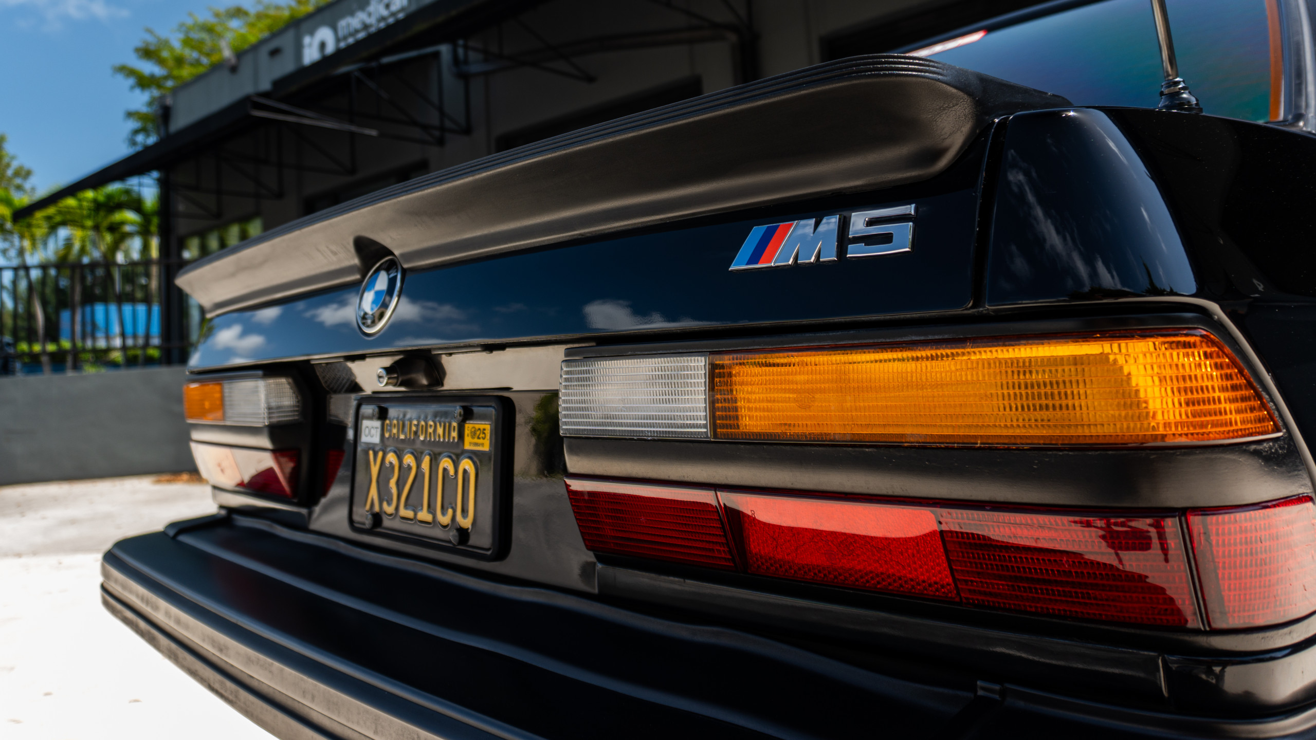 1988 BMW M5 E28 Brembo Brakes – Full Engine Rebuild – $80k in recent records – 5 Speed Manual full