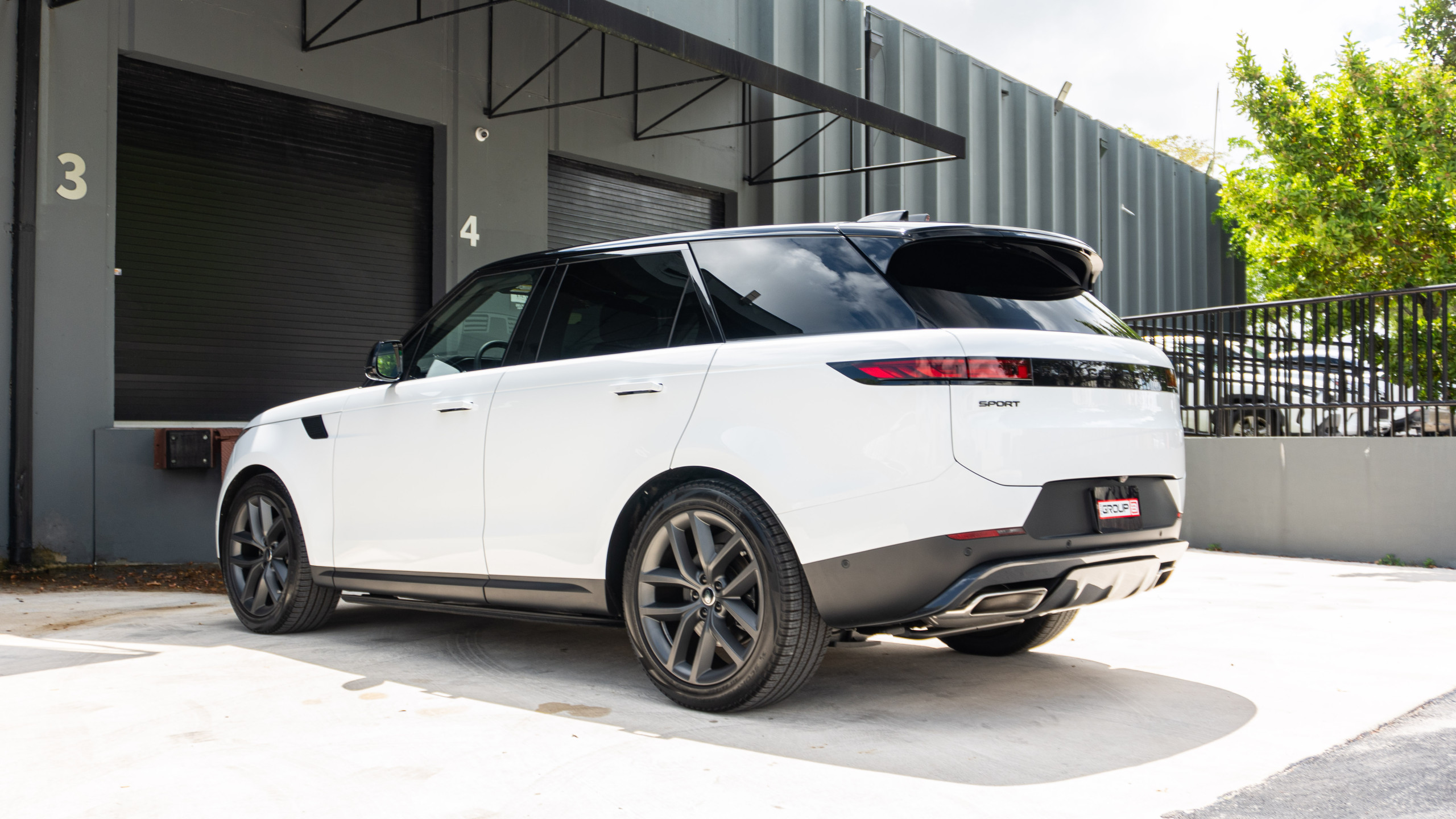 2024 Land Rover Range Rover Sport SE P360 – 900 Miles – Like New Condition – Factory Warranty – Loaded -$97K MSRP full