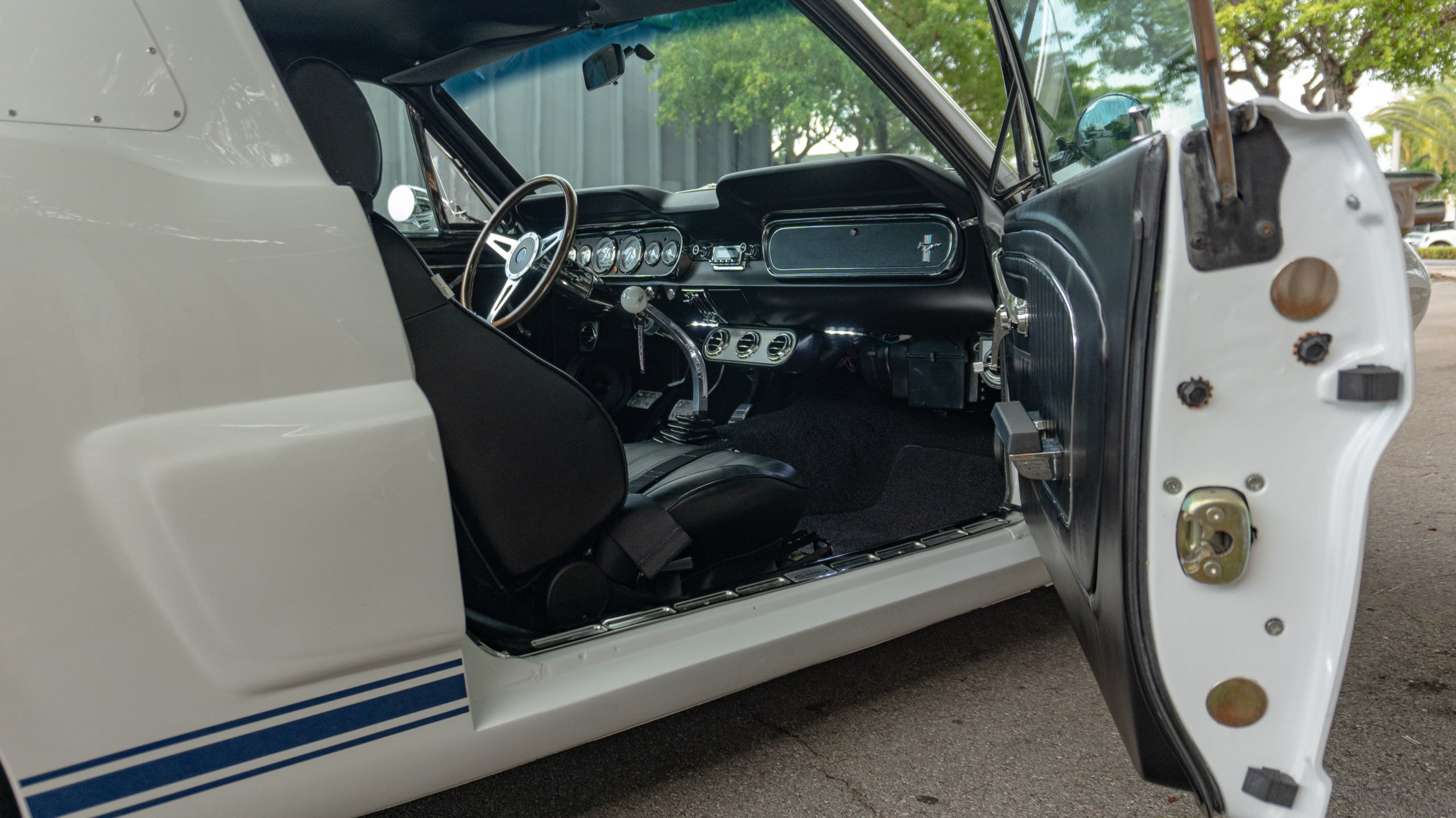 1966 Ford Mustang GT350X CR 5.0L Coyote Supercharged – 770 Horsepower – 5 Speed Manual – $400k Build full