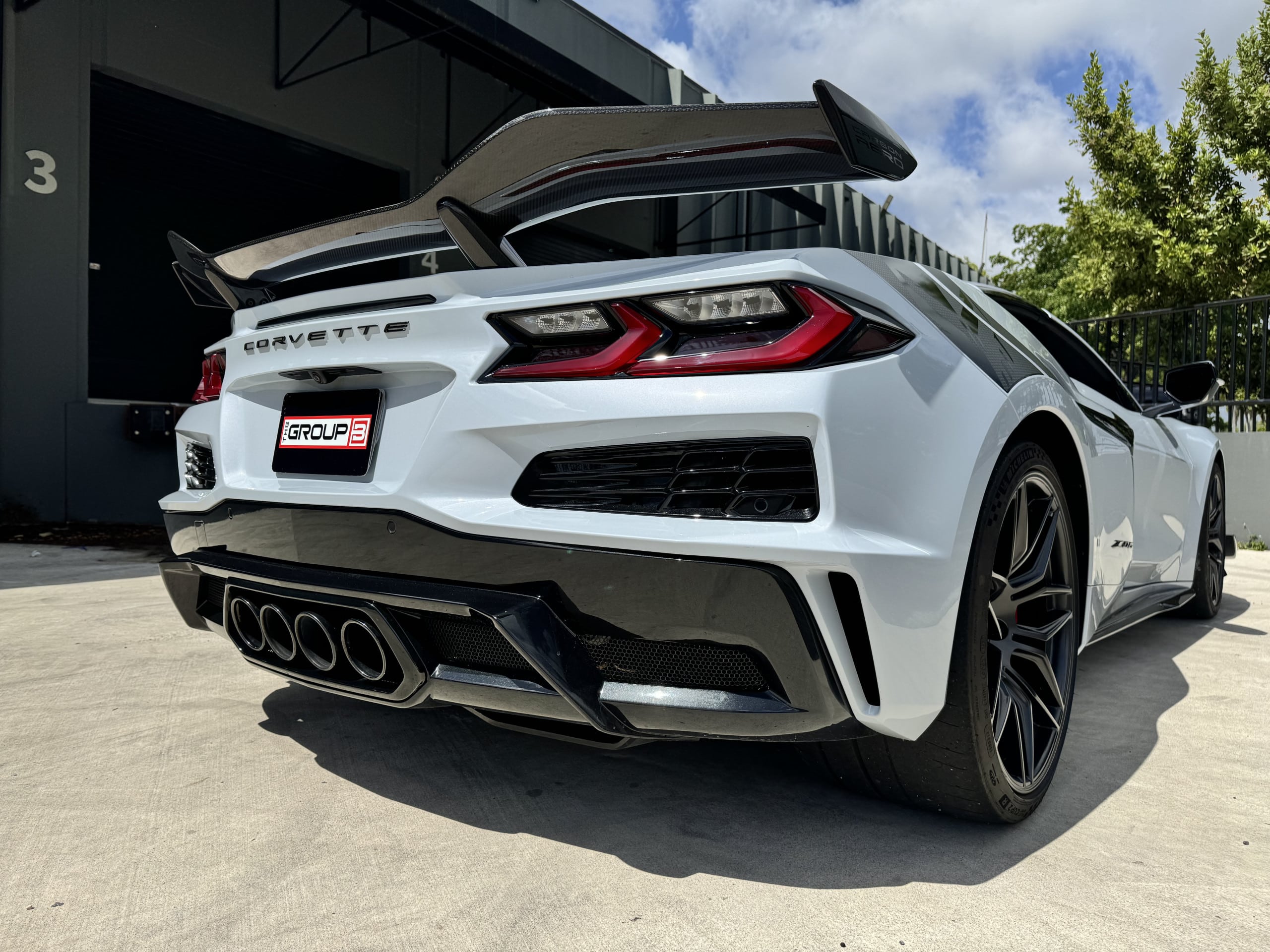 2024 Chevrolet Corvette 3LZ Z06 1 Owner – 800 Miles – $158k MSRP – All Original – Factory Warranty – LIKE NEW full