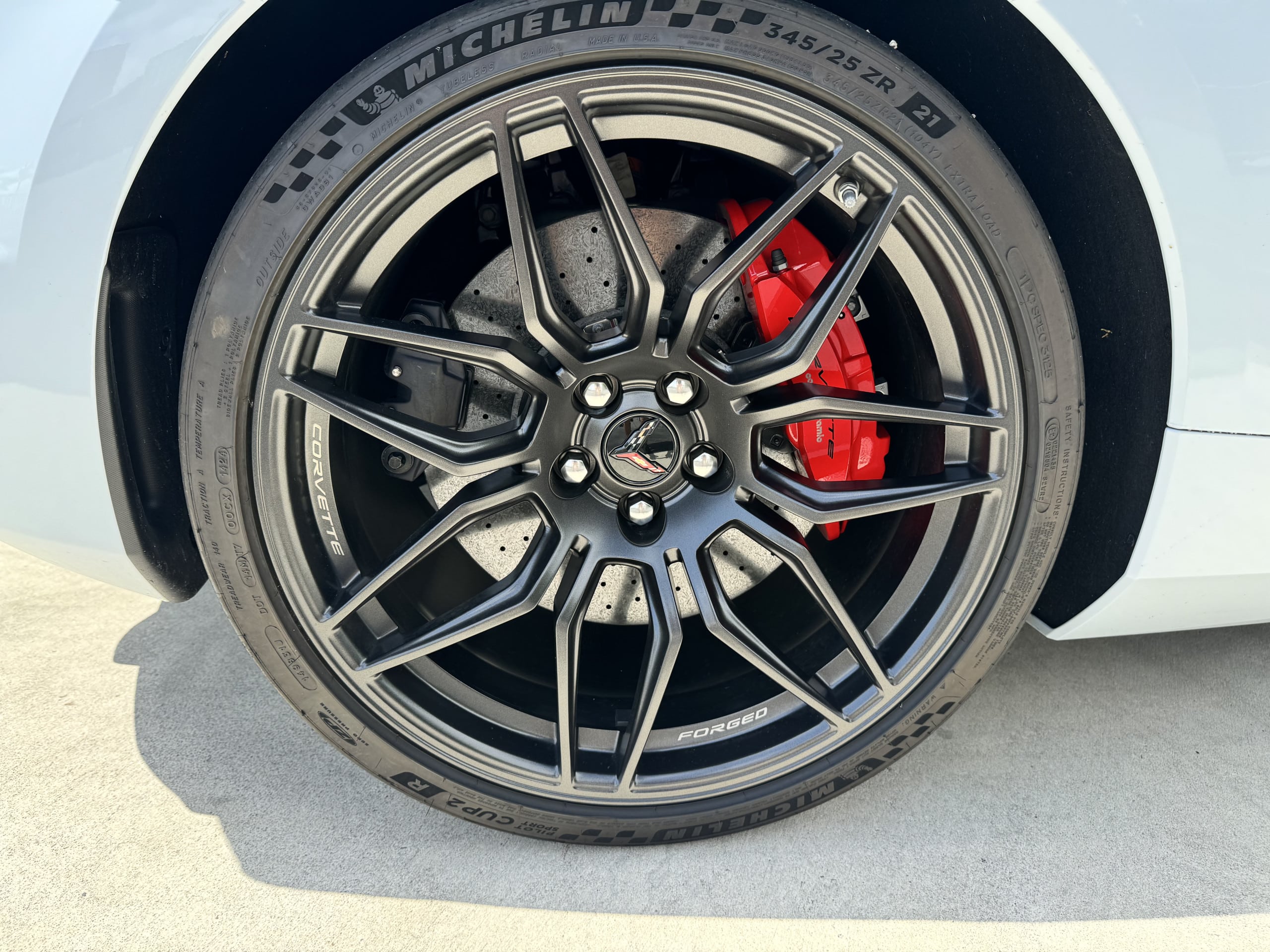 2024 Chevrolet Corvette 3LZ Z06 1 Owner – 800 Miles – $158k MSRP – All Original – Factory Warranty – LIKE NEW full
