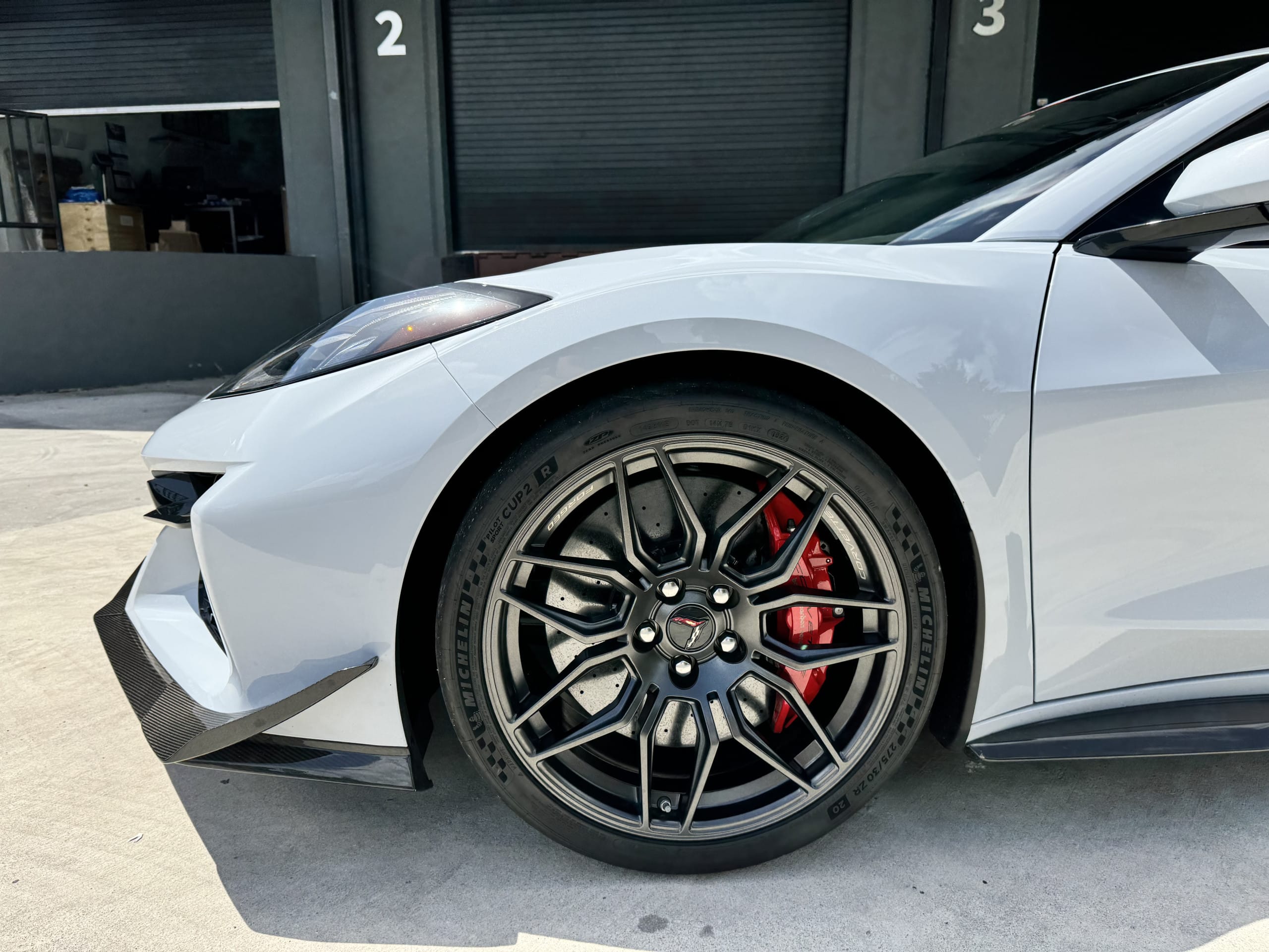 2024 Chevrolet Corvette 3LZ Z06 1 Owner – 800 Miles – $158k MSRP – All Original – Factory Warranty – LIKE NEW full