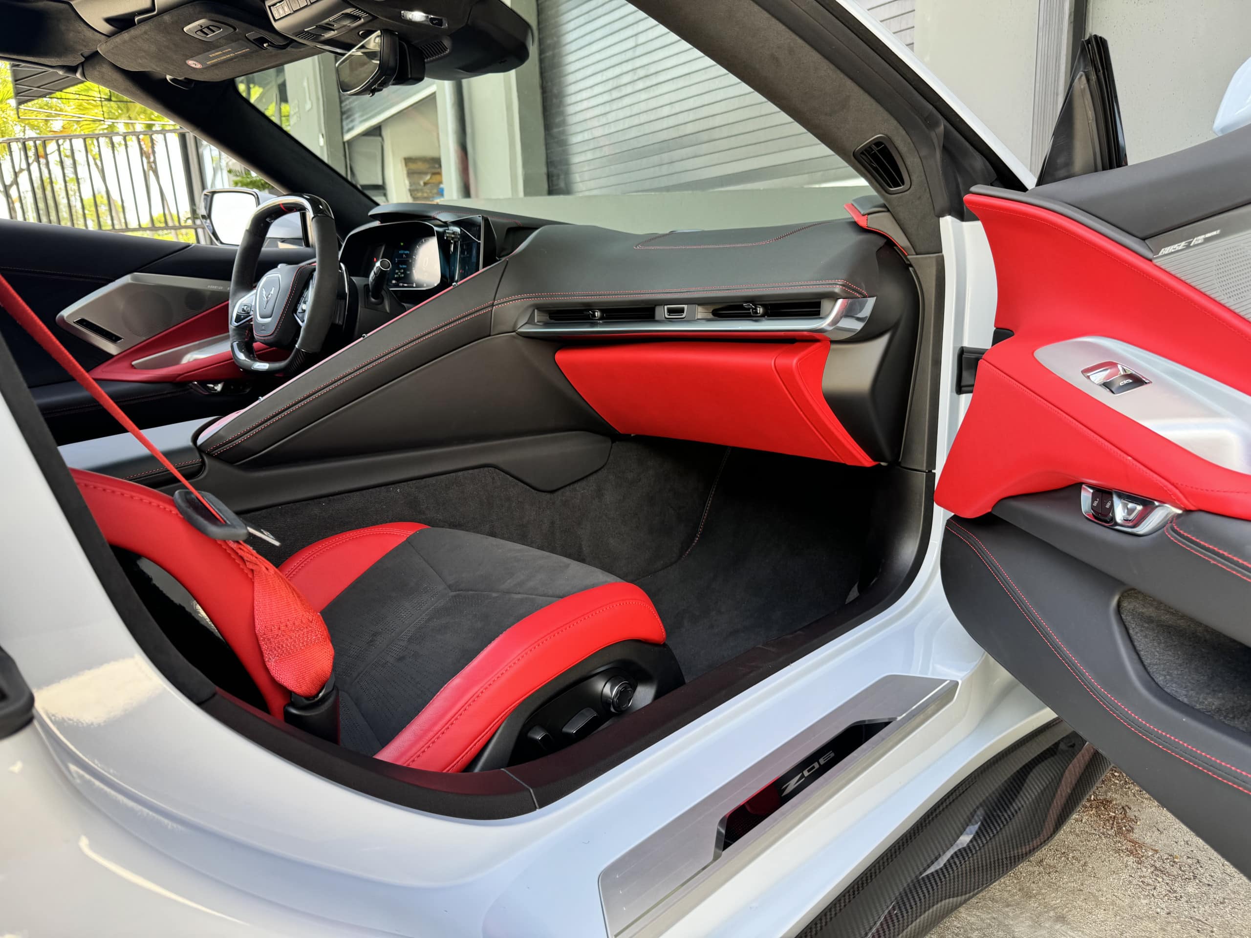 2024 Chevrolet Corvette 3LZ Z06 1 Owner – 800 Miles – $158k MSRP – All Original – Factory Warranty – LIKE NEW full
