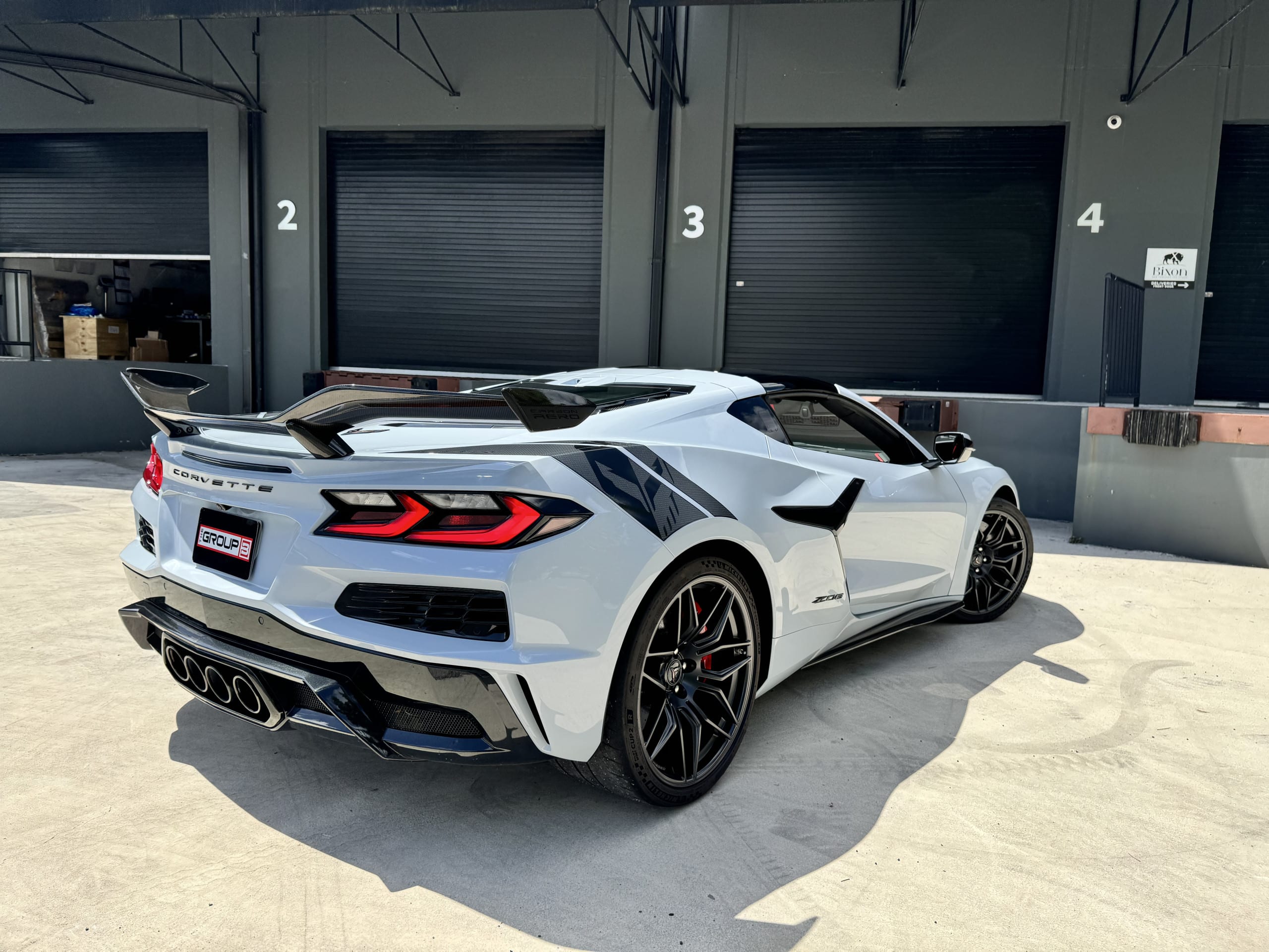 2024 Chevrolet Corvette 3LZ Z06 1 Owner – 800 Miles – $158k MSRP – All Original – Factory Warranty – LIKE NEW full