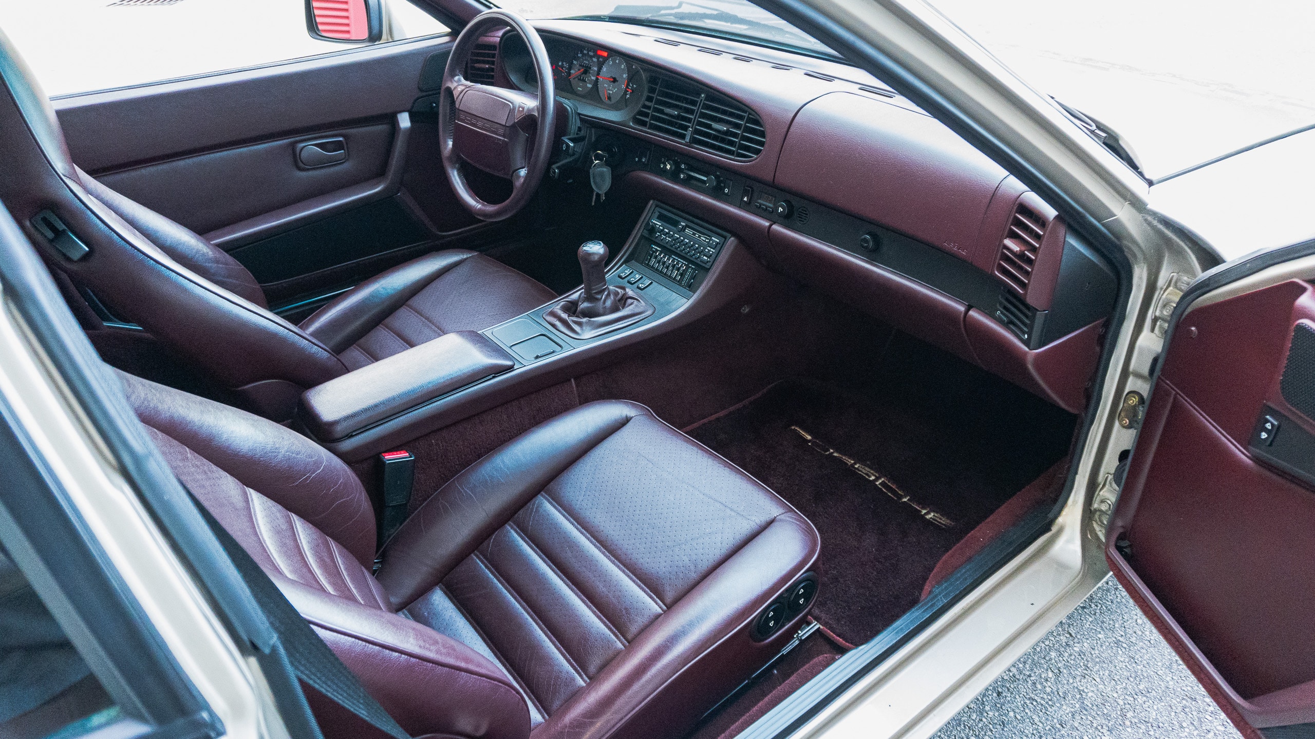 1989 Porsche 944 Turbo S 1 of 1385 – Only 42k Miles – 5 Speed Manual – Timing Belt / Maintenance done full