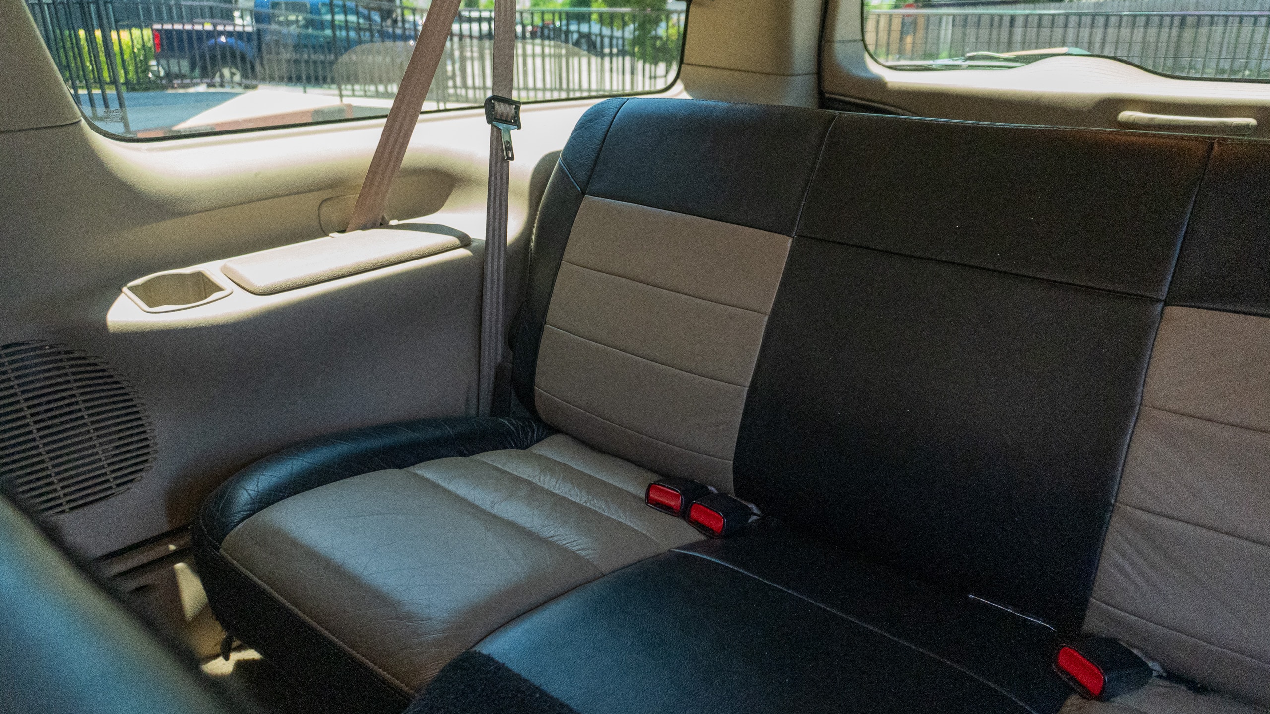2005 Ford Excursion Eddie Bauer – 6.0L Turbo Diesel – Nicely Modified full